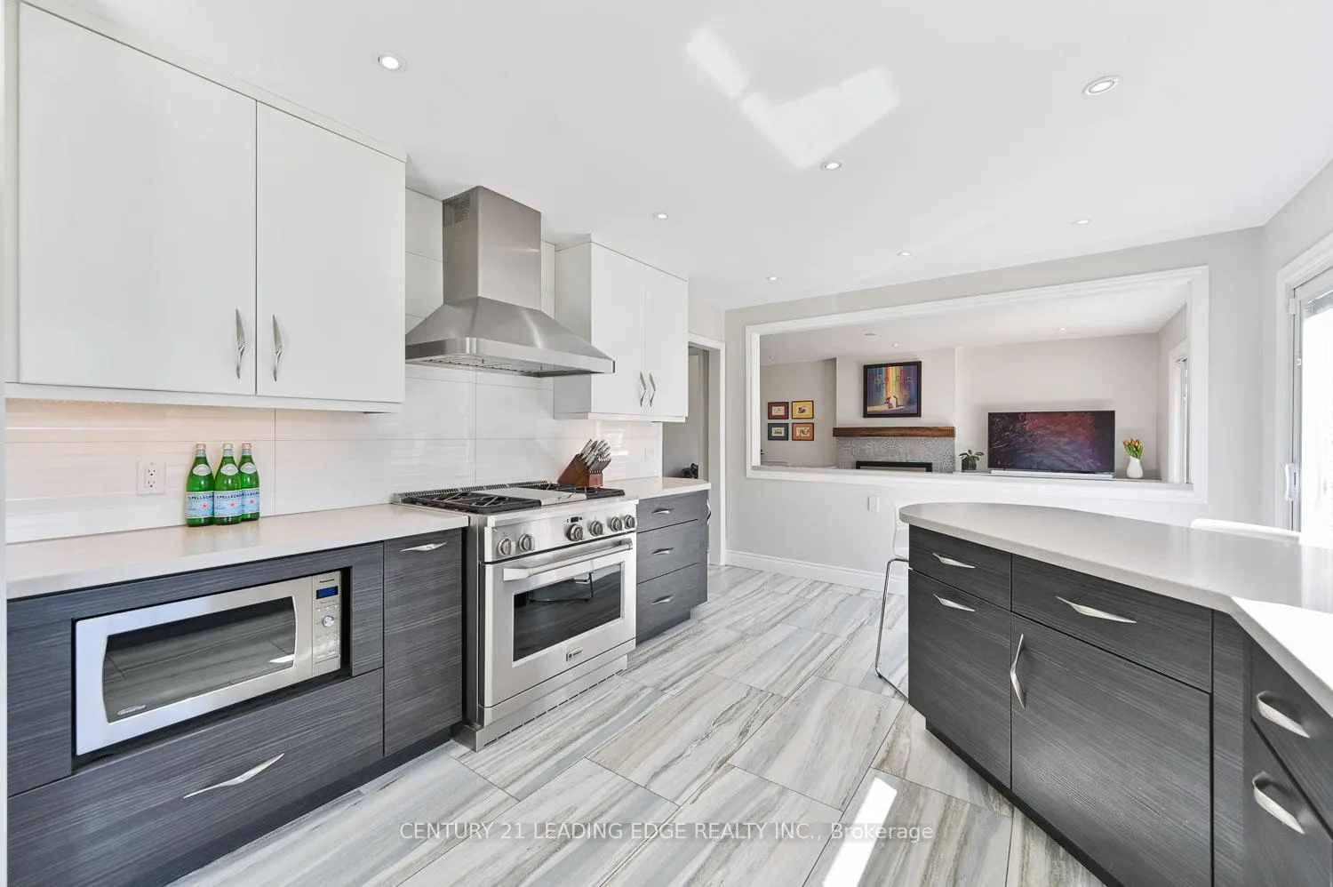Photo 16 of 75 Emmeloord Crescent, Markham, Unionville — HOMEH
