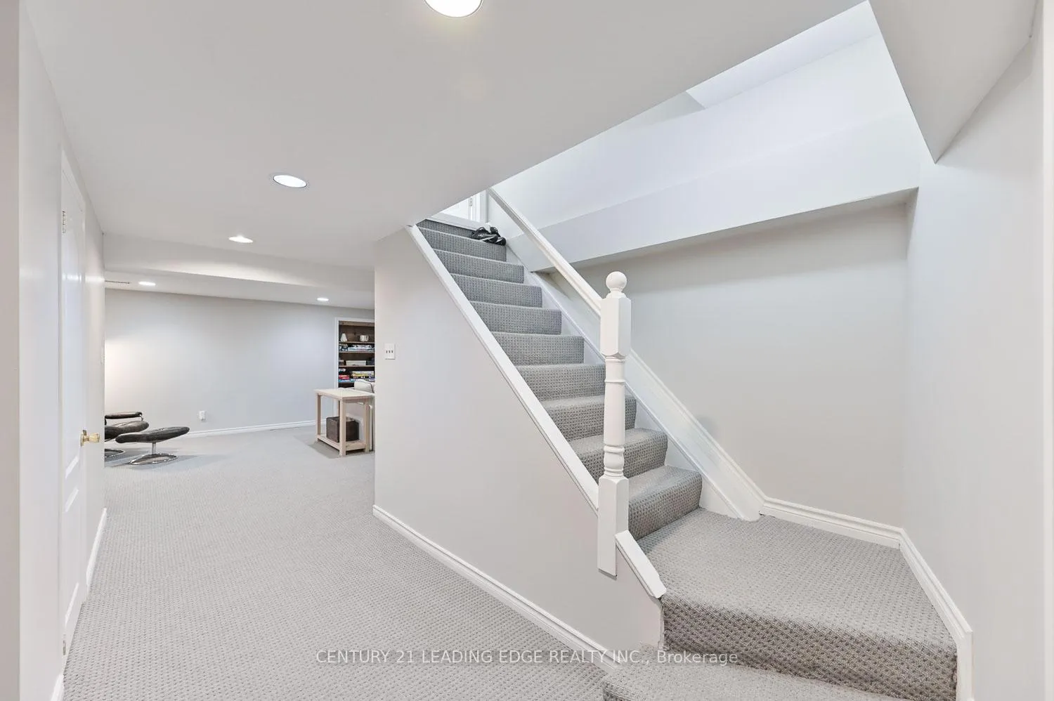 Photo 36 of 75 Emmeloord Crescent, Markham, Unionville — HOMEH
