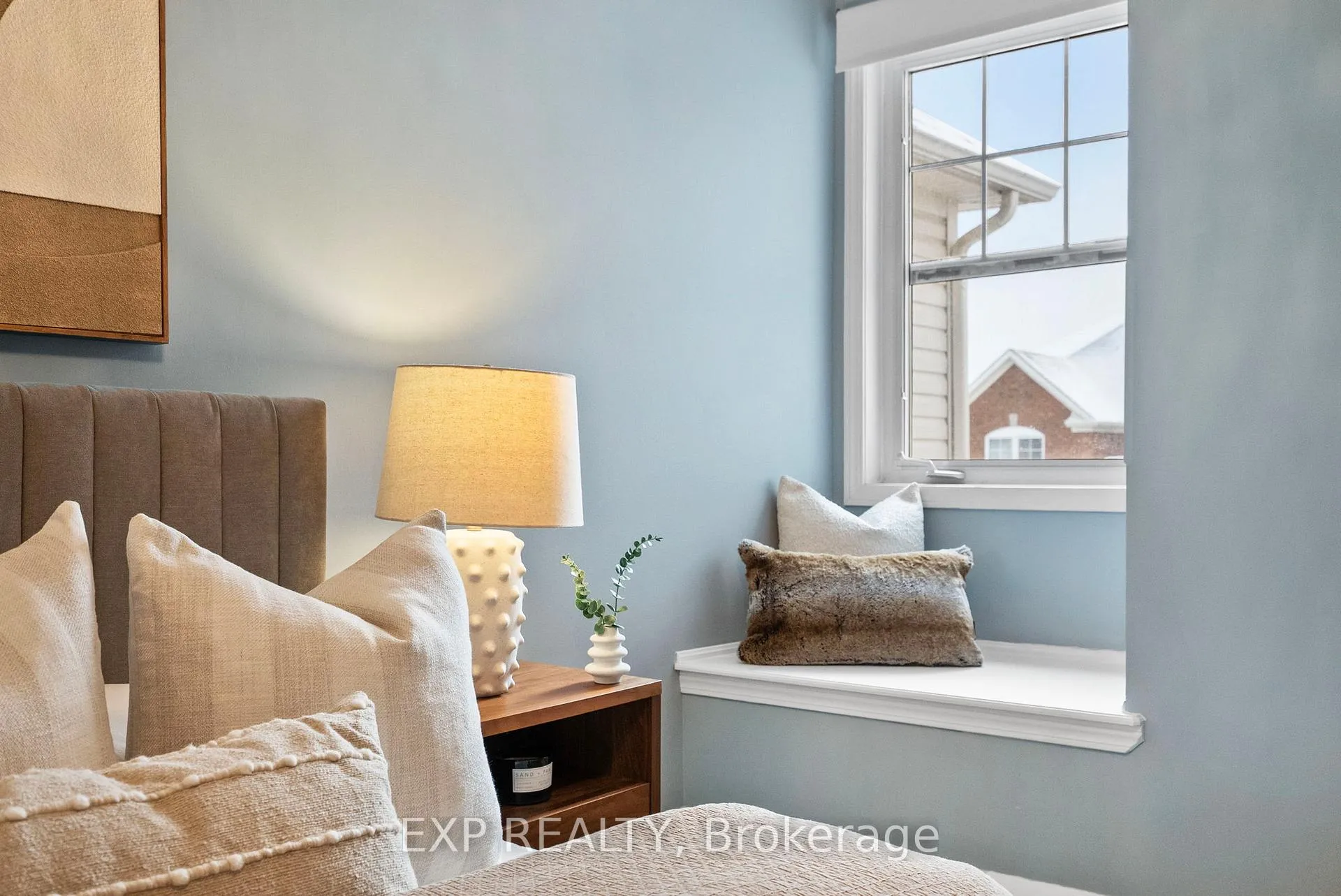 Photo 16 of 945 Deverell Place, Milton, Coates — HOMEH