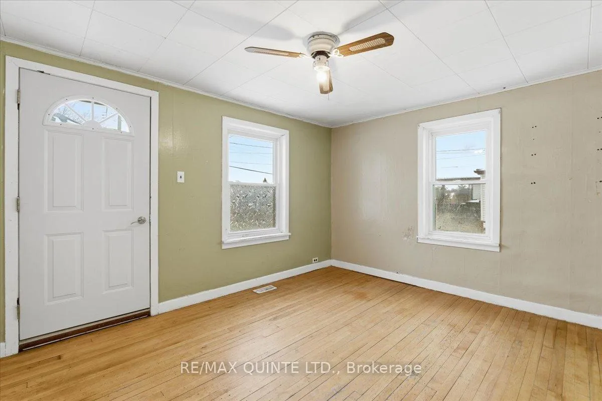 Photo 13 of 80 St Charles Street, Belleville, Belleville Ward — HOMEH