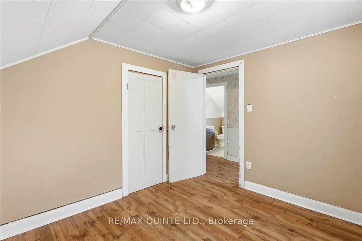 Photo 23 of 80 St Charles Street, Belleville, Belleville Ward — HOMEH
