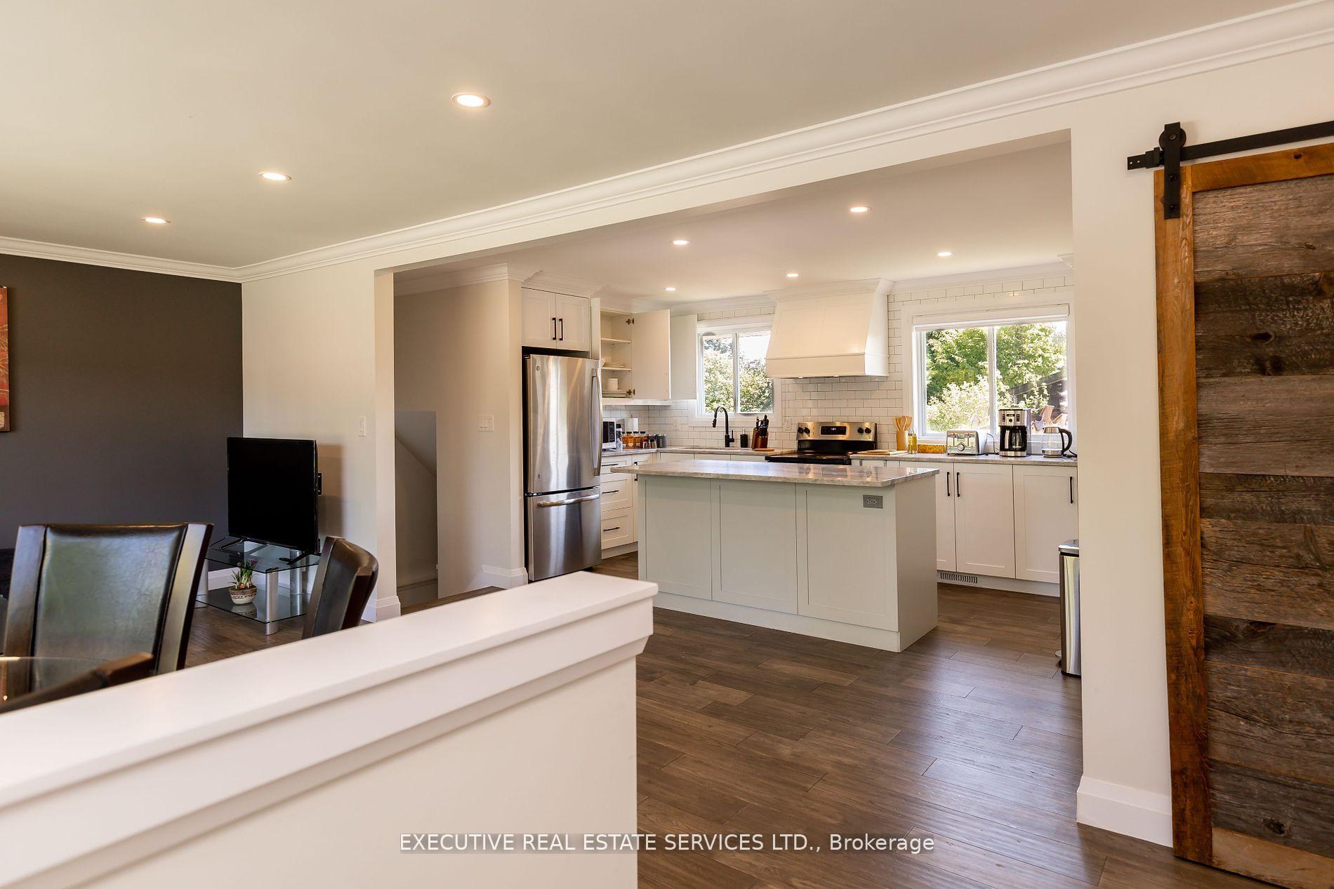 Photo 7 of 44 Woodsview Avenue, Grimsby, Grimsby Beach — HOMEH