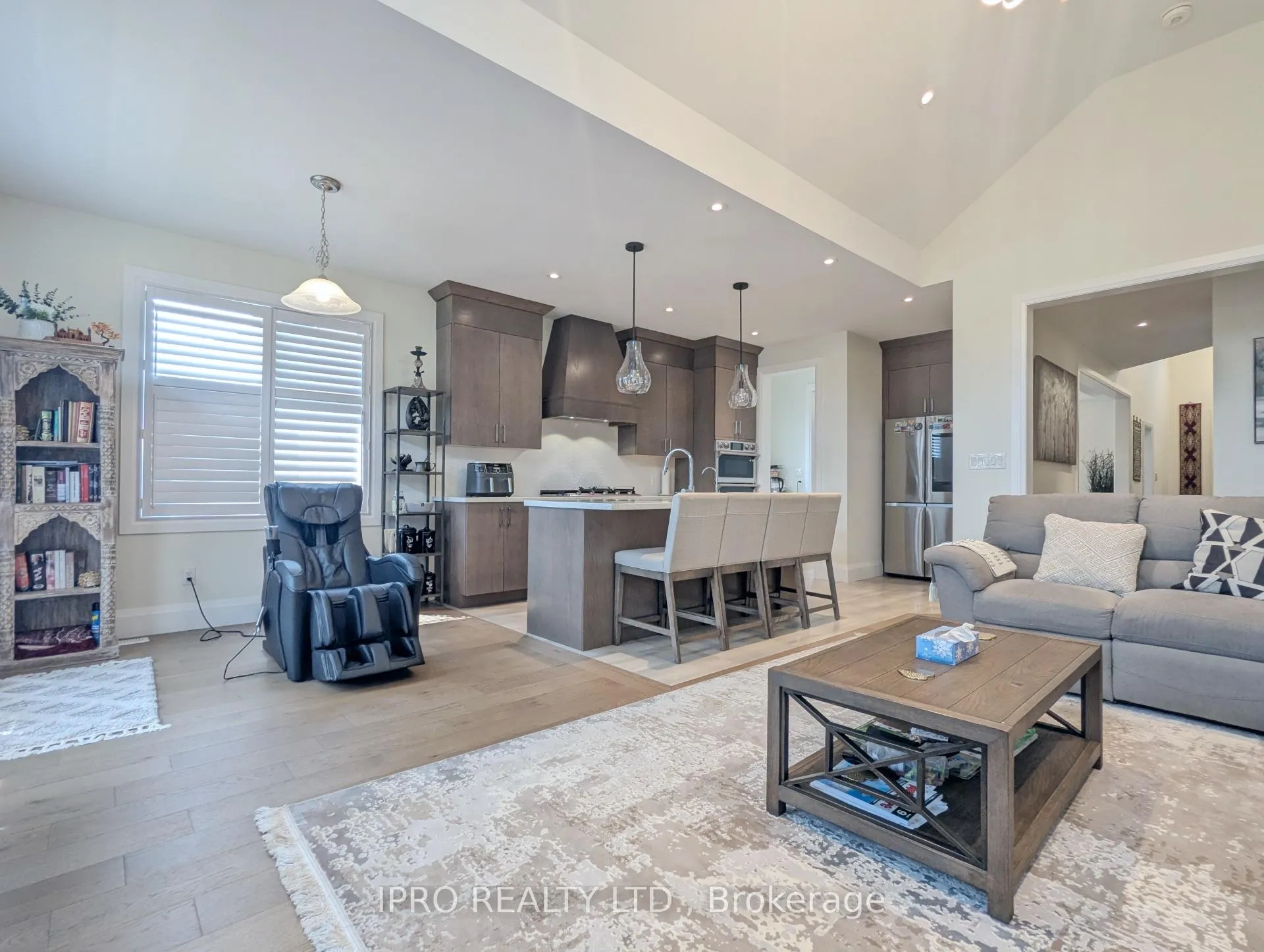 Photo 14 of 23 Higham Place, Clarington, Bowmanville — HOMEH