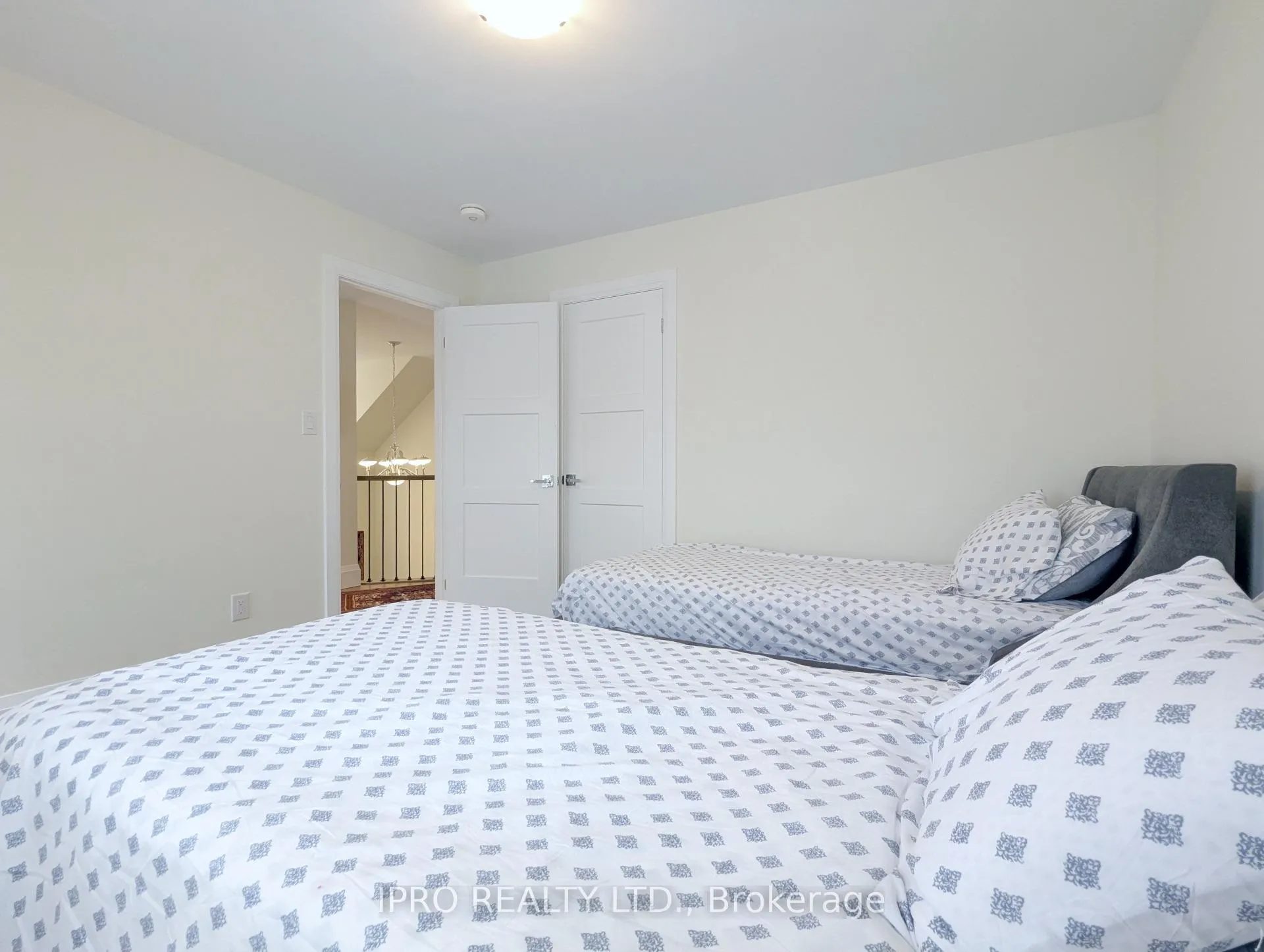 Photo 31 of 23 Higham Place, Clarington, Bowmanville — HOMEH