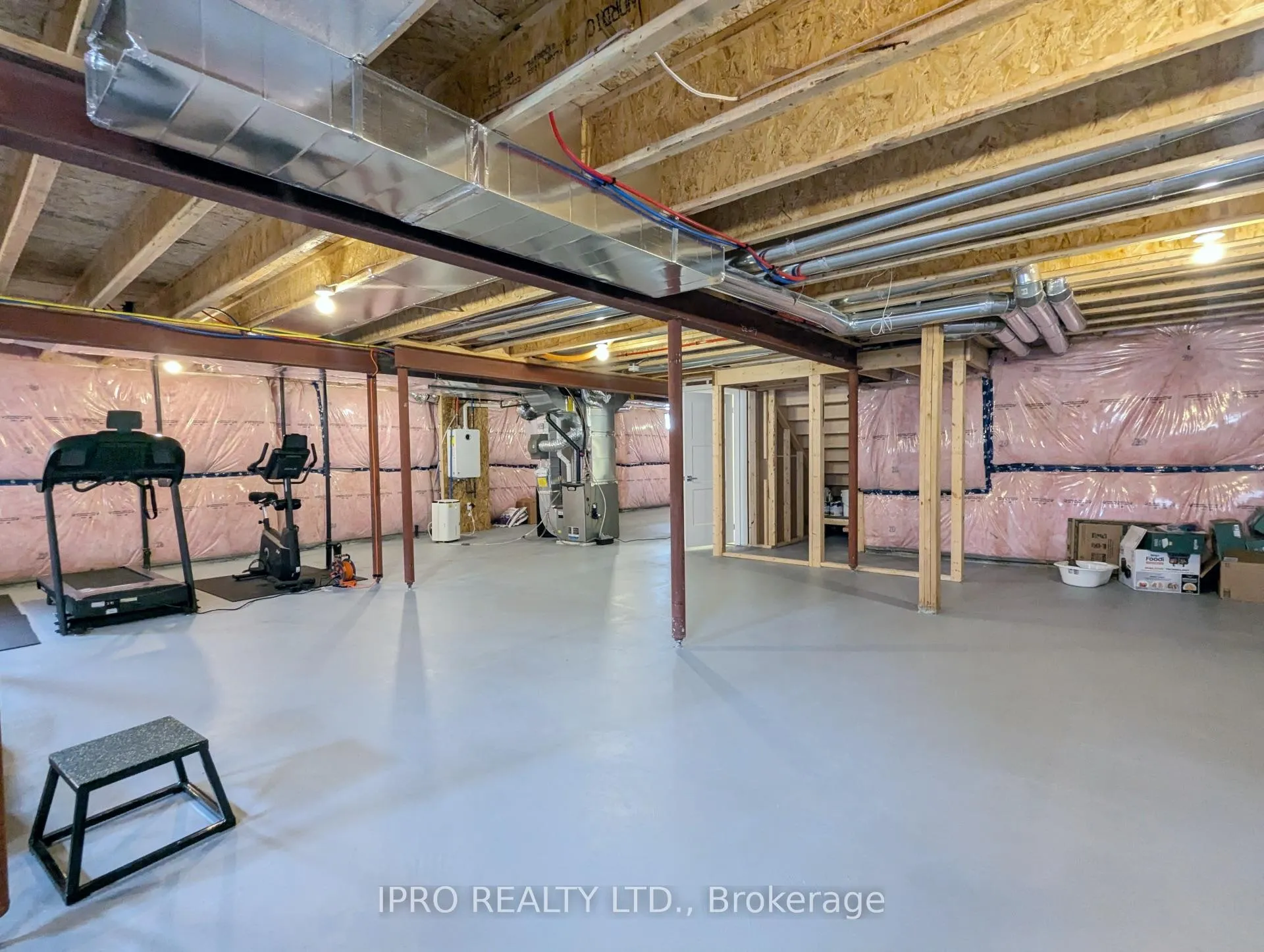 Photo 42 of 23 Higham Place, Clarington, Bowmanville — HOMEH