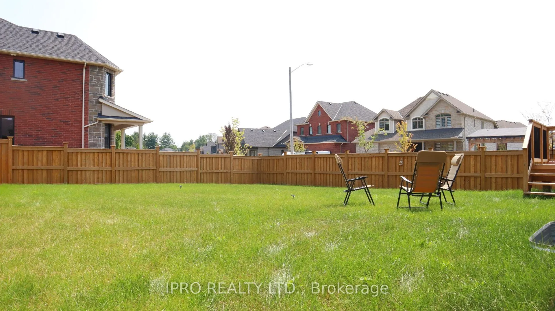 Photo 44 of 23 Higham Place, Clarington, Bowmanville — HOMEH