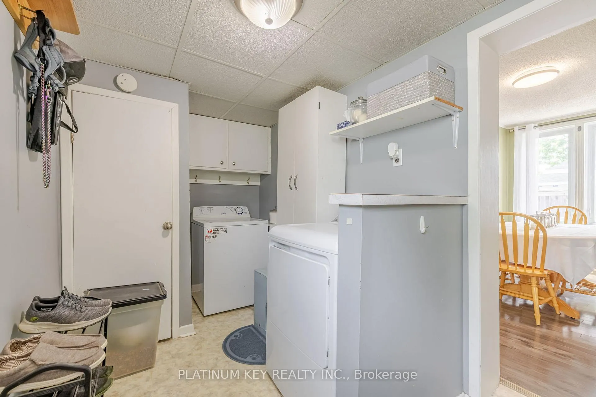 Photo 20 of 418 Huron Street, Warwick, Watford — HOMEH
