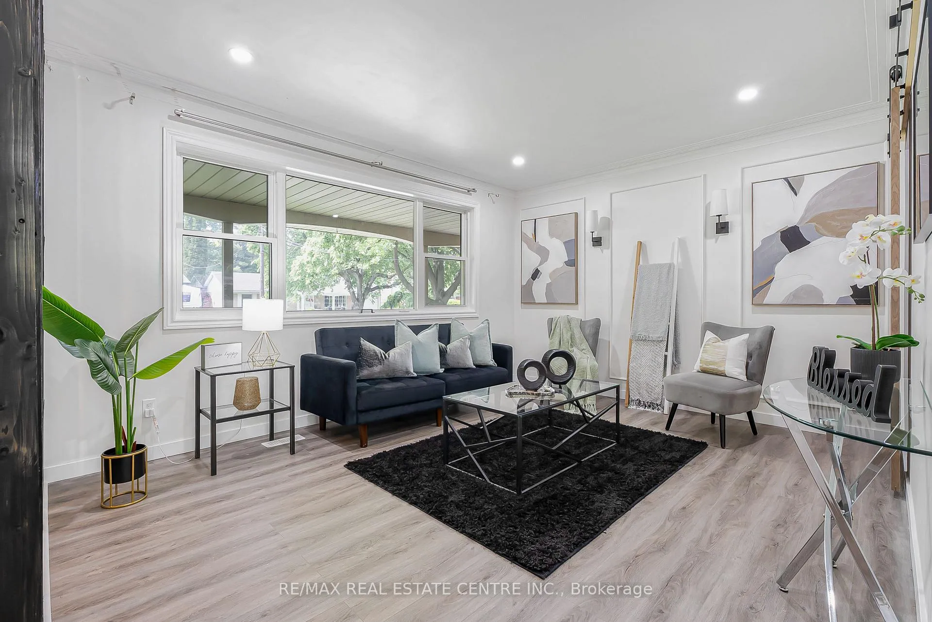Photo 5 of 95 Ripplewood Crescent, Kitchener — HOMEH