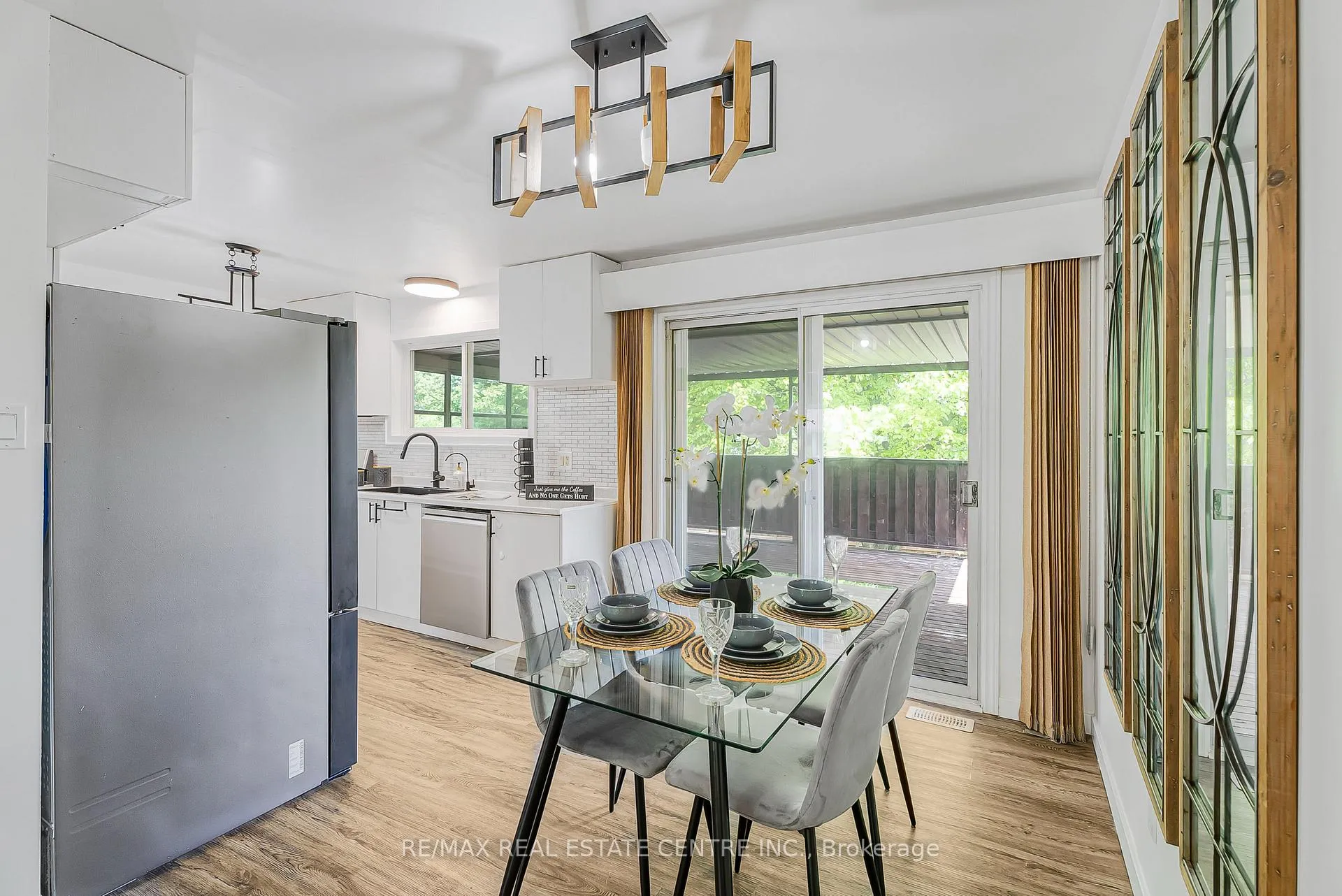 Photo 9 of 95 Ripplewood Crescent, Kitchener — HOMEH