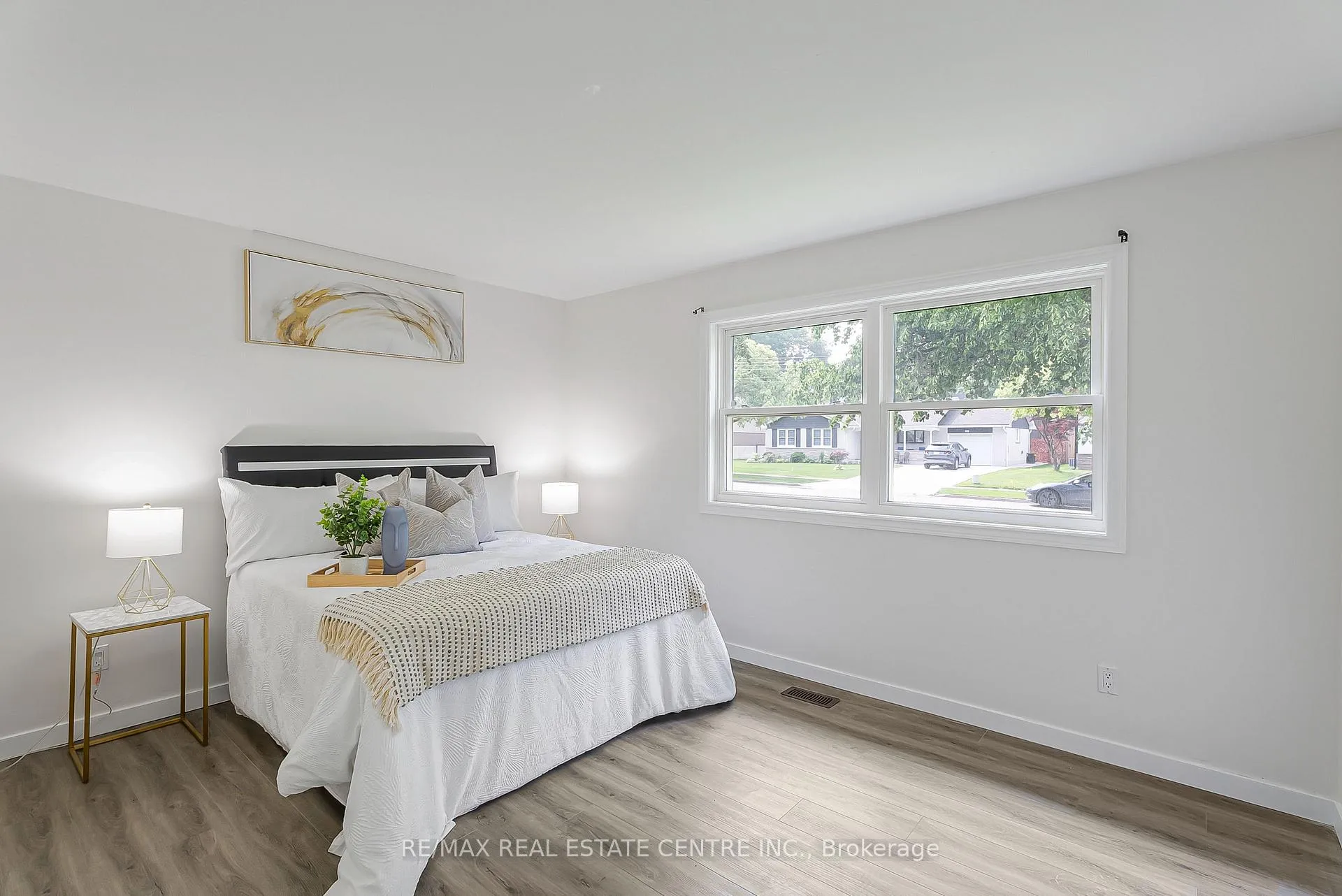 Photo 12 of 95 Ripplewood Crescent, Kitchener — HOMEH