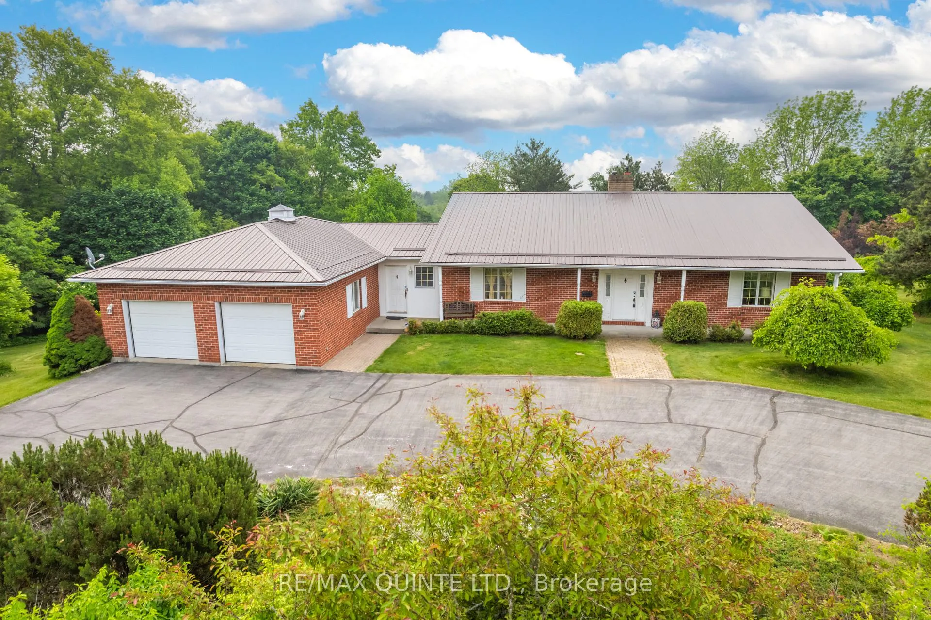 Front of 55 Oakridge Drive