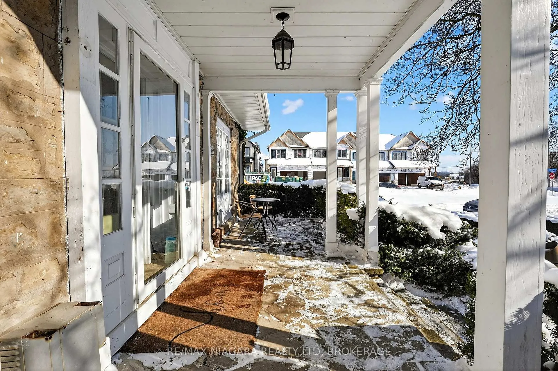 Photo 5 of 1840 Decew Road, Thorold, Confederation Heights — HOMEH