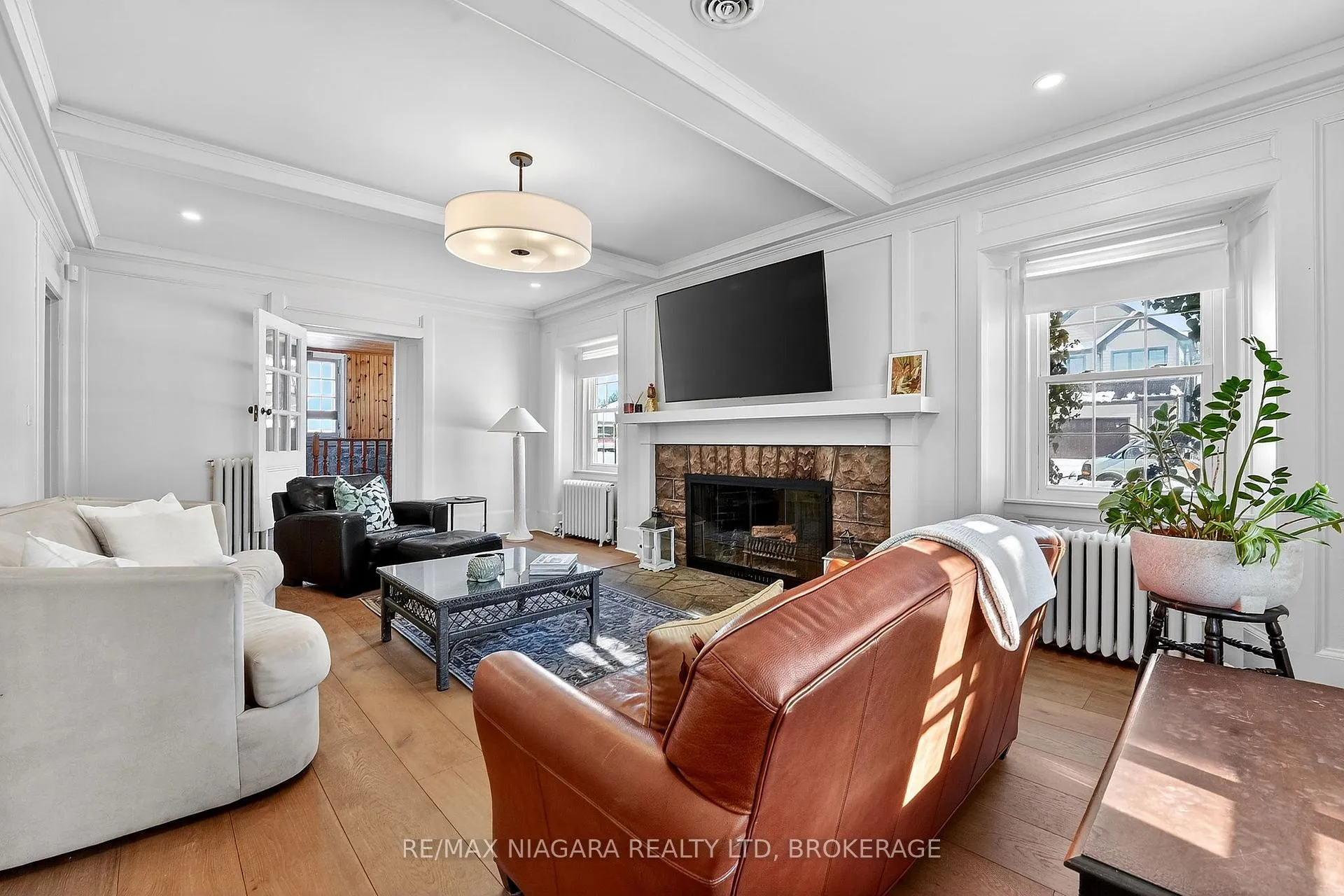 Photo 7 of 1840 Decew Road, Thorold, Confederation Heights — HOMEH