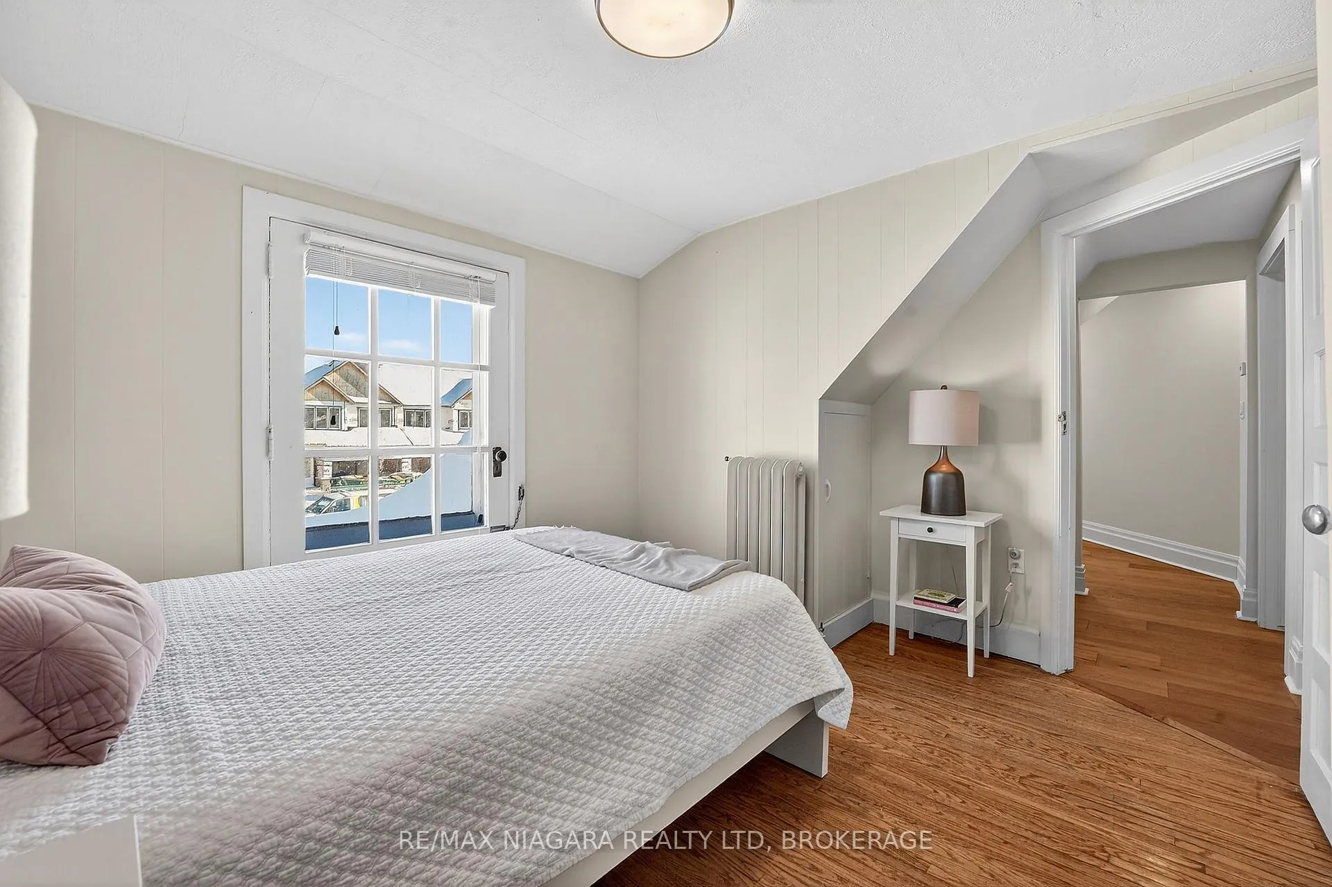 Photo 31 of 1840 Decew Road, Thorold, Confederation Heights — HOMEH