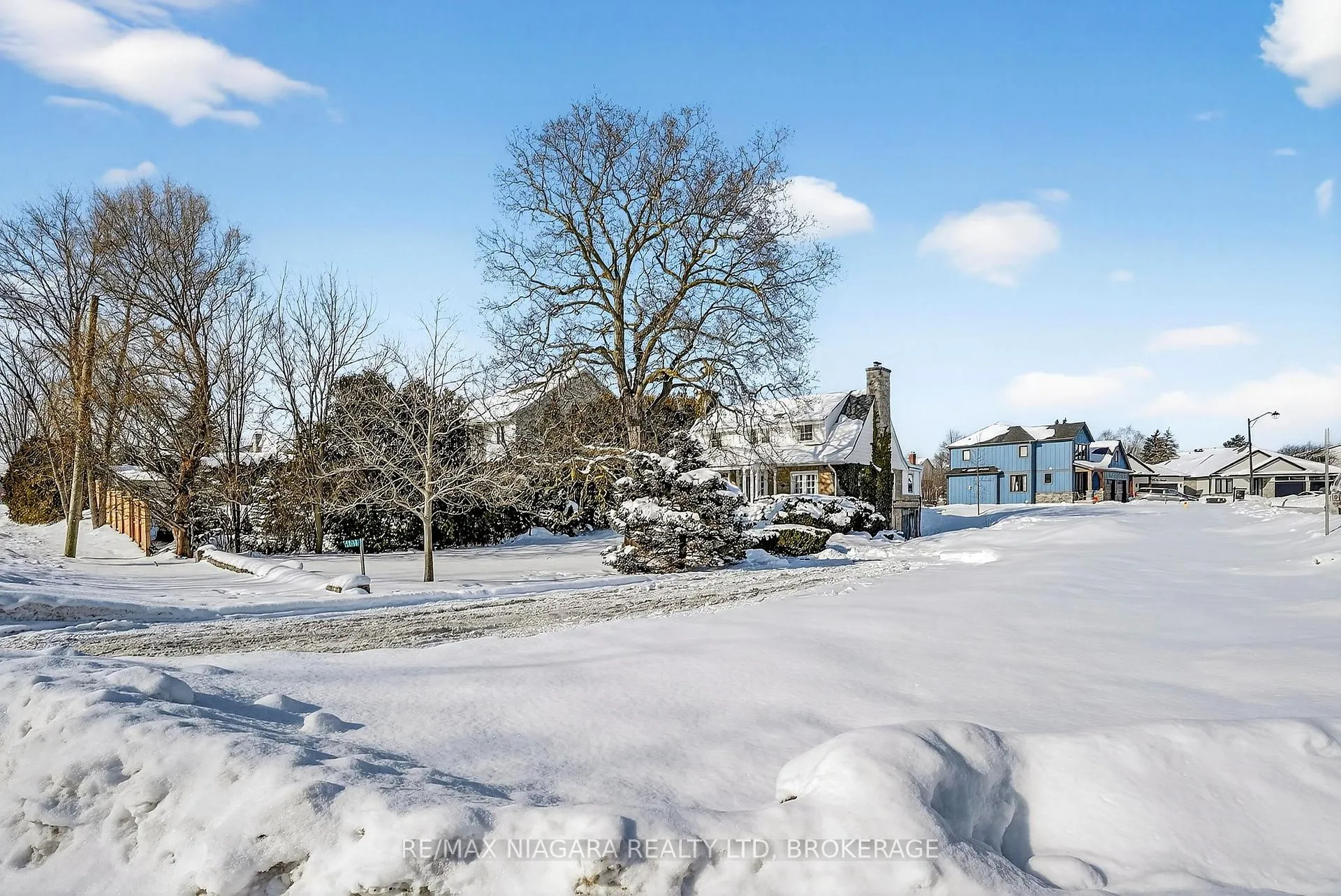 Photo 34 of 1840 Decew Road, Thorold, Confederation Heights — HOMEH
