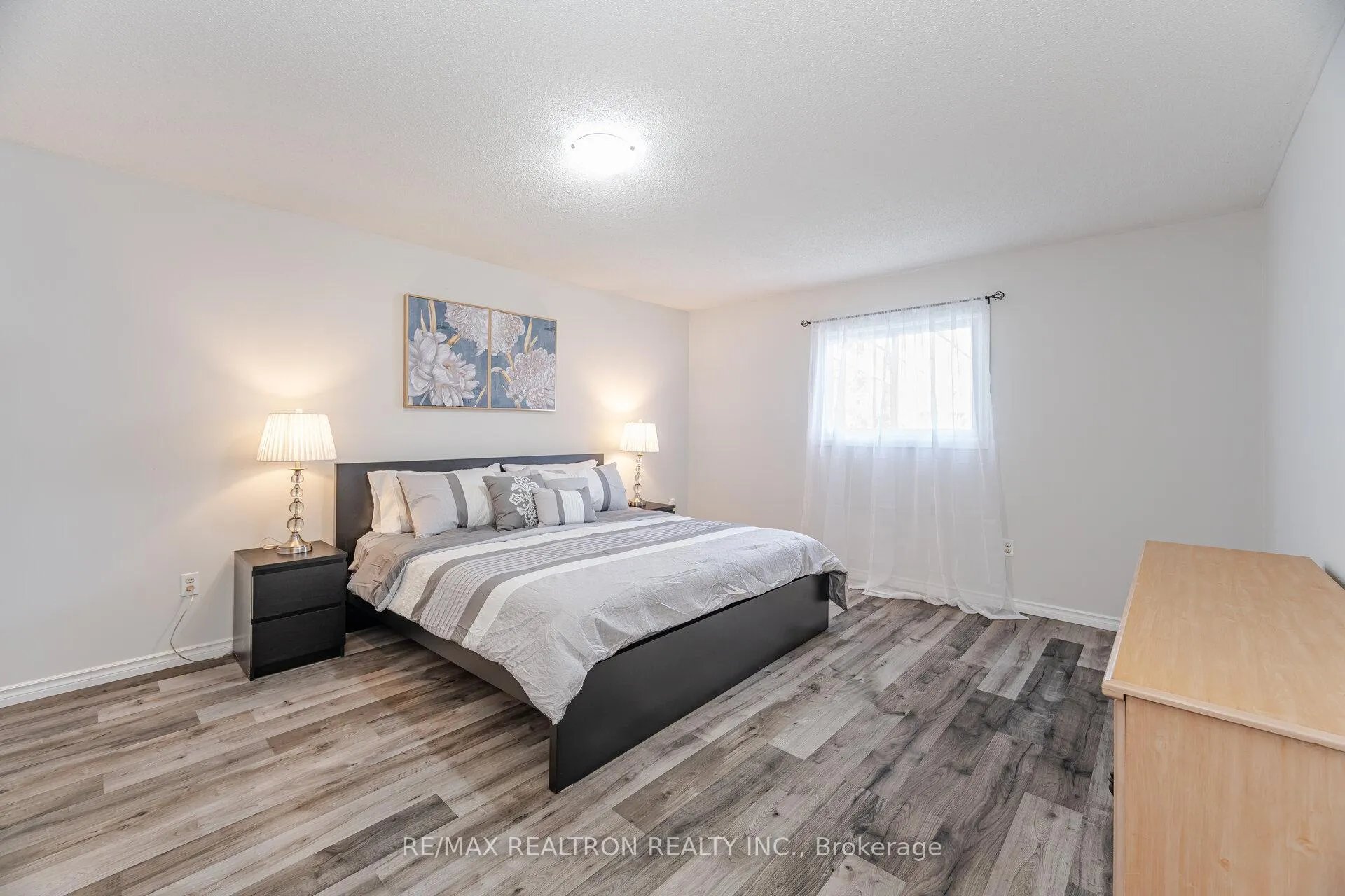 Photo 20 of 68 Trawley Crescent, Ajax, Central — HOMEH