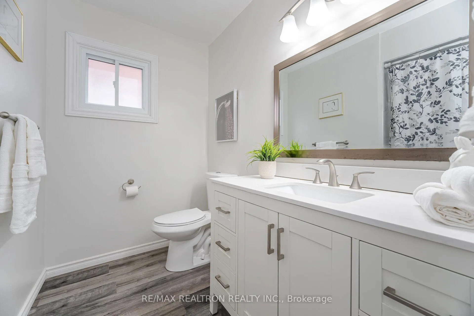 Photo 28 of 68 Trawley Crescent, Ajax, Central — HOMEH