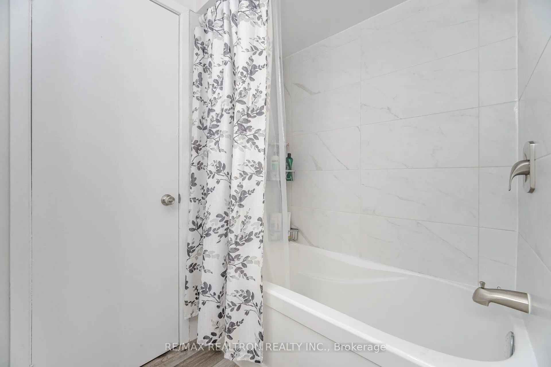 Photo 29 of 68 Trawley Crescent, Ajax, Central — HOMEH