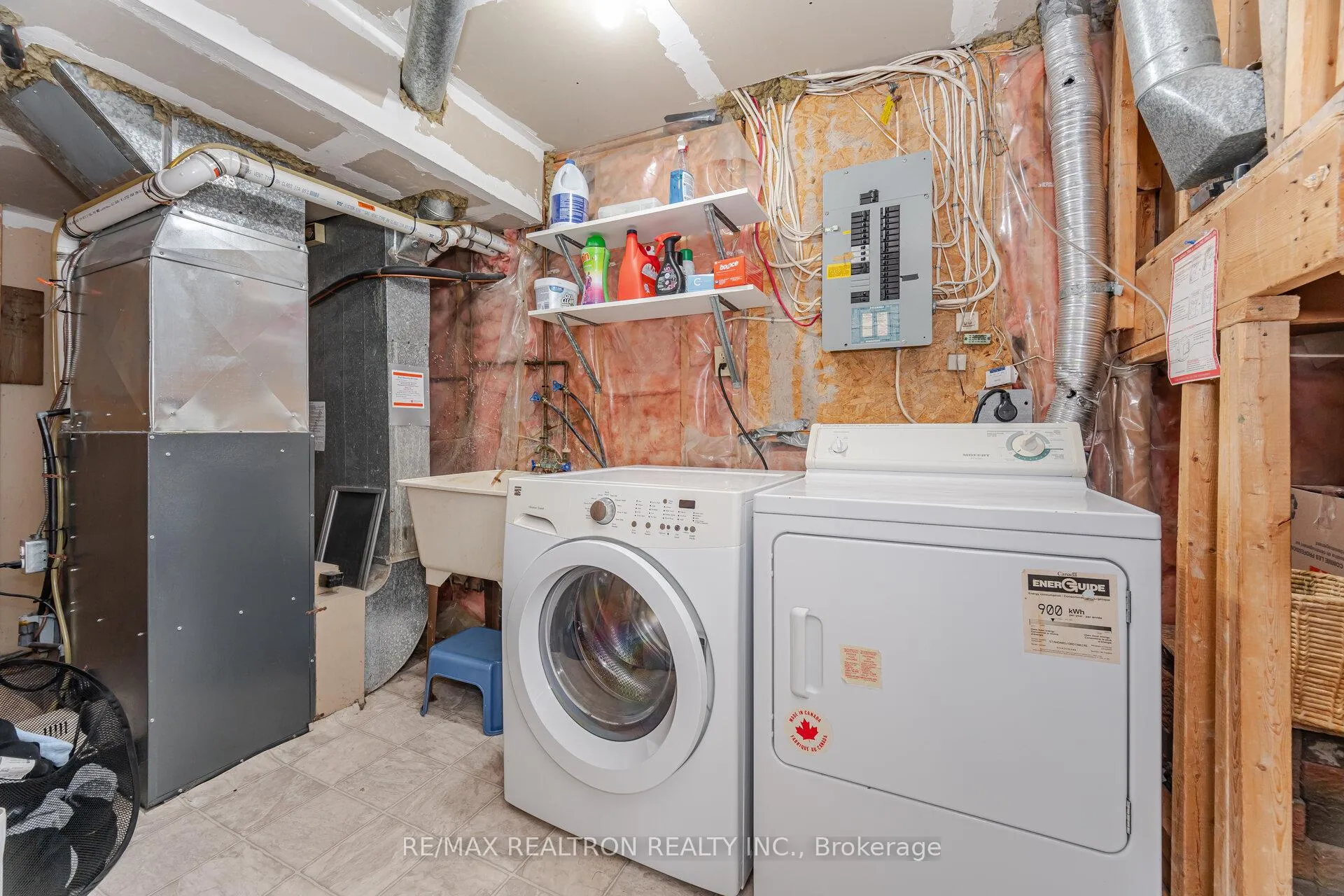 Photo 35 of 68 Trawley Crescent, Ajax, Central — HOMEH