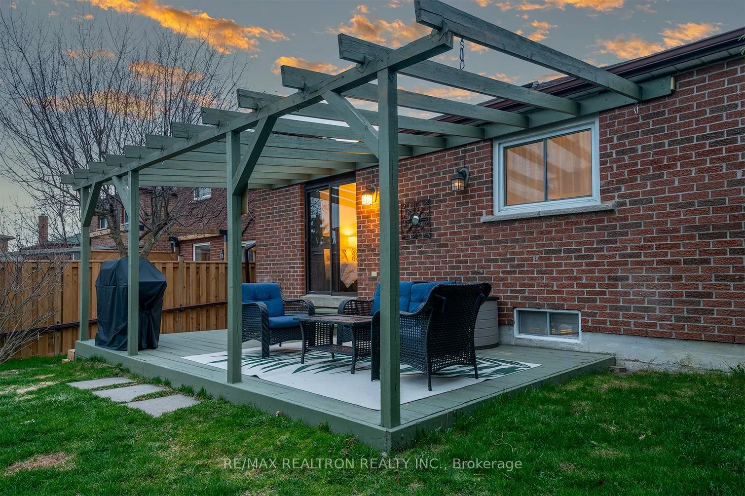 Photo 37 of 68 Trawley Crescent, Ajax, Central — HOMEH