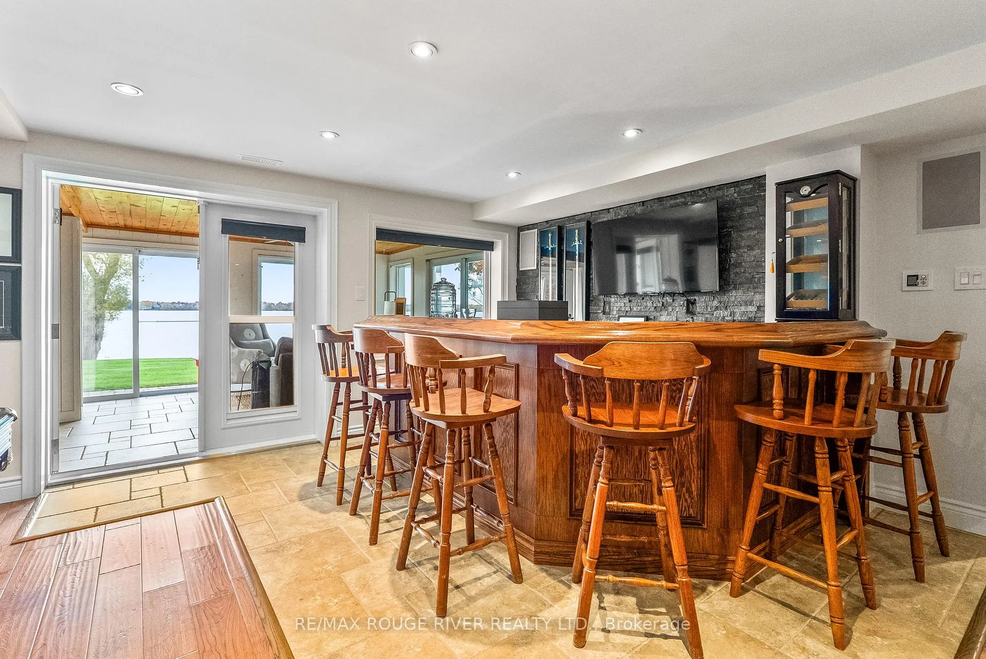 Photo 31 of 6 Ambleside Drive, Scugog, Rural Scugog — HOMEH