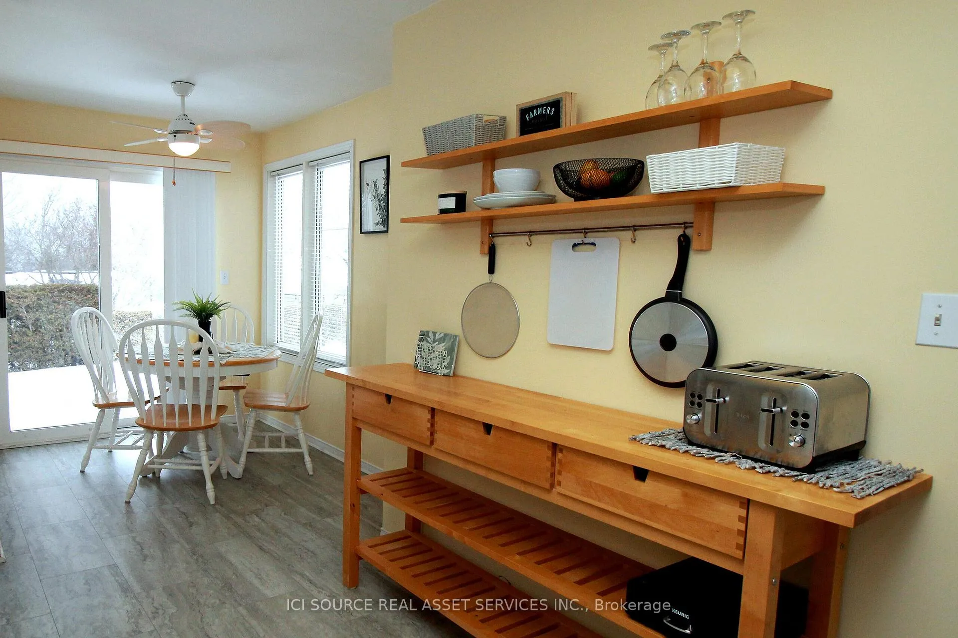 Photo 11 of 85 Wilmot Trail, Clarington, Bowmanville — HOMEH