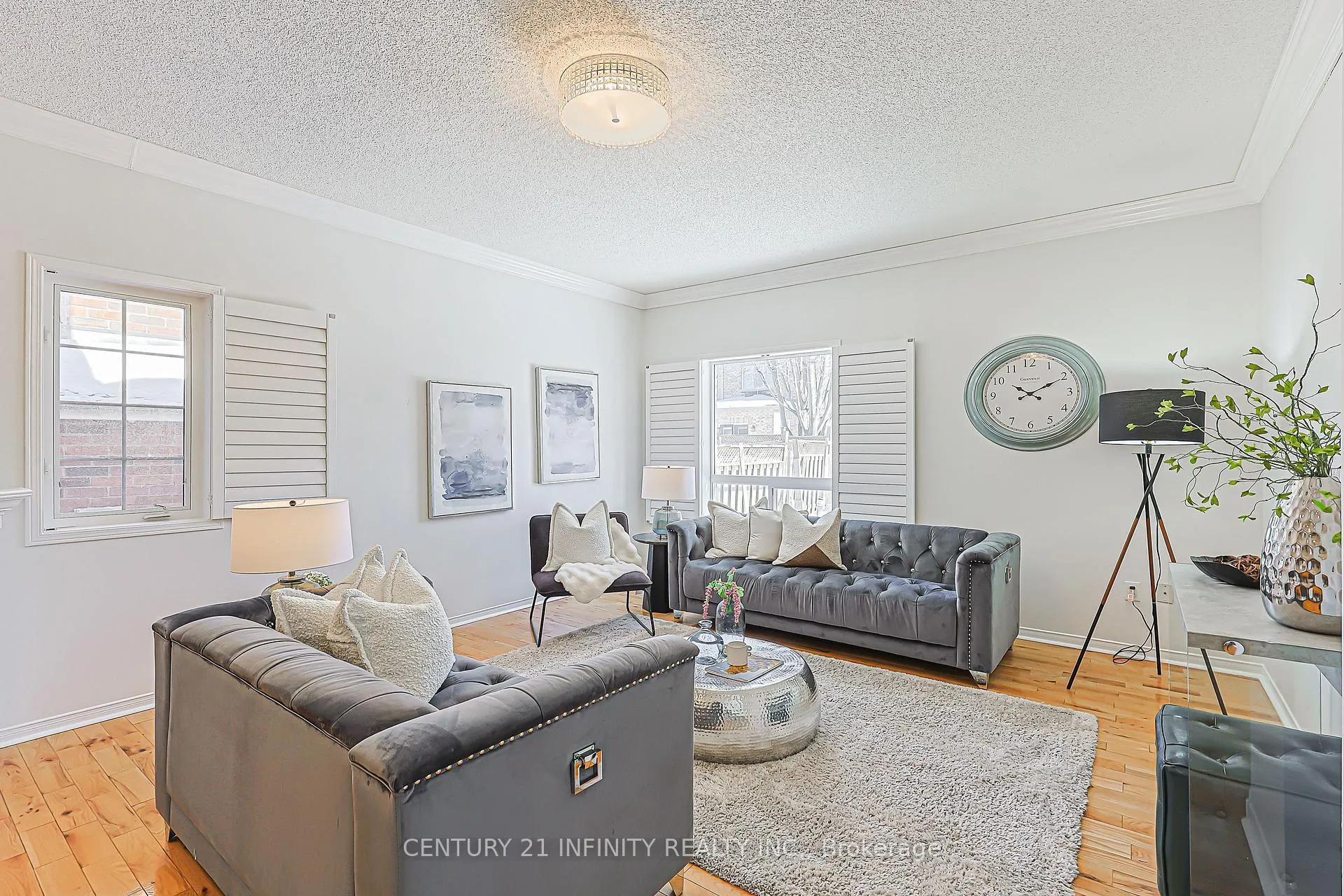 Photo 12 of 31 Gloria Crescent, Whitby, Williamsburg — HOMEH