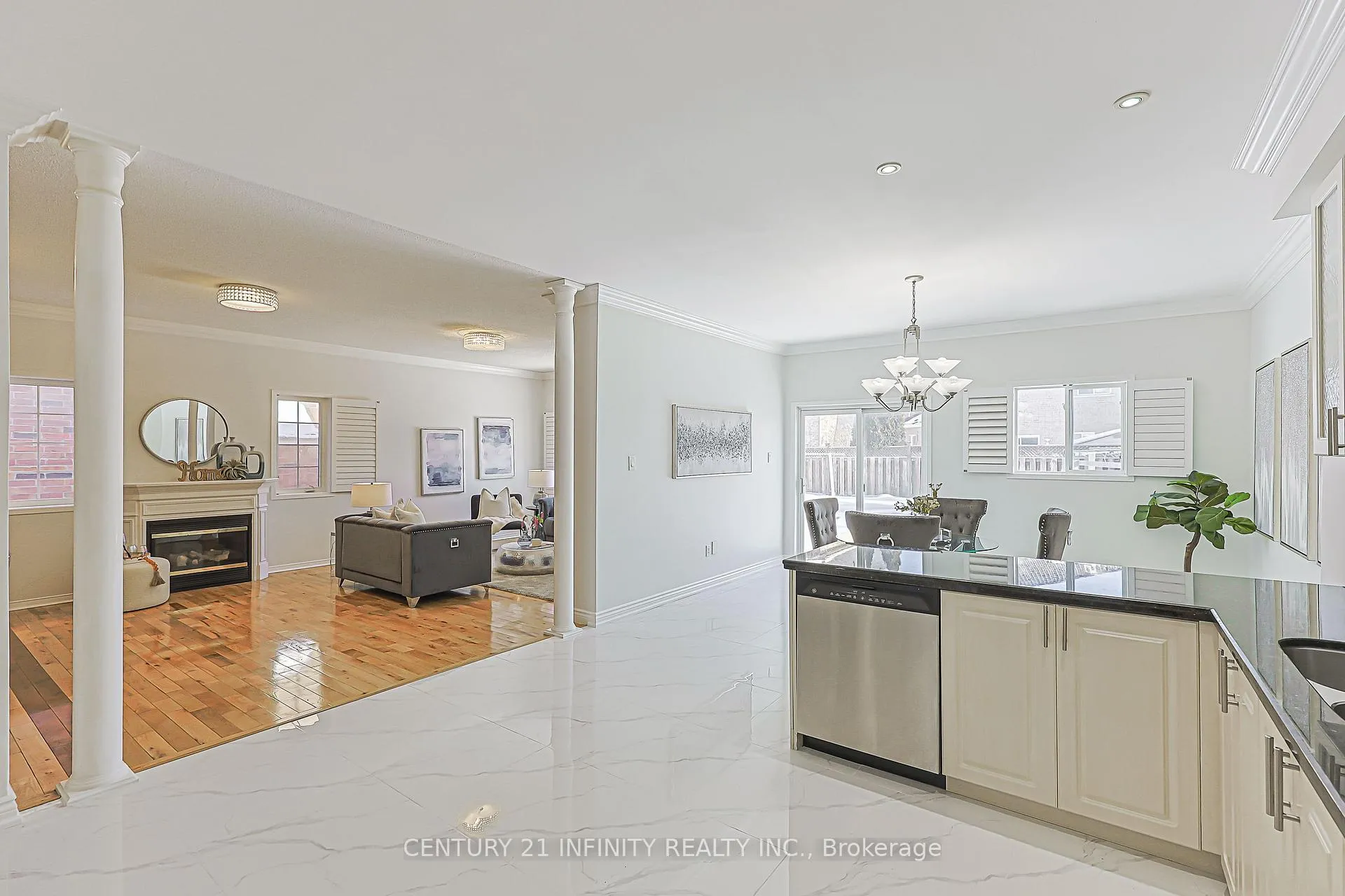 Photo 22 of 31 Gloria Crescent, Whitby, Williamsburg — HOMEH