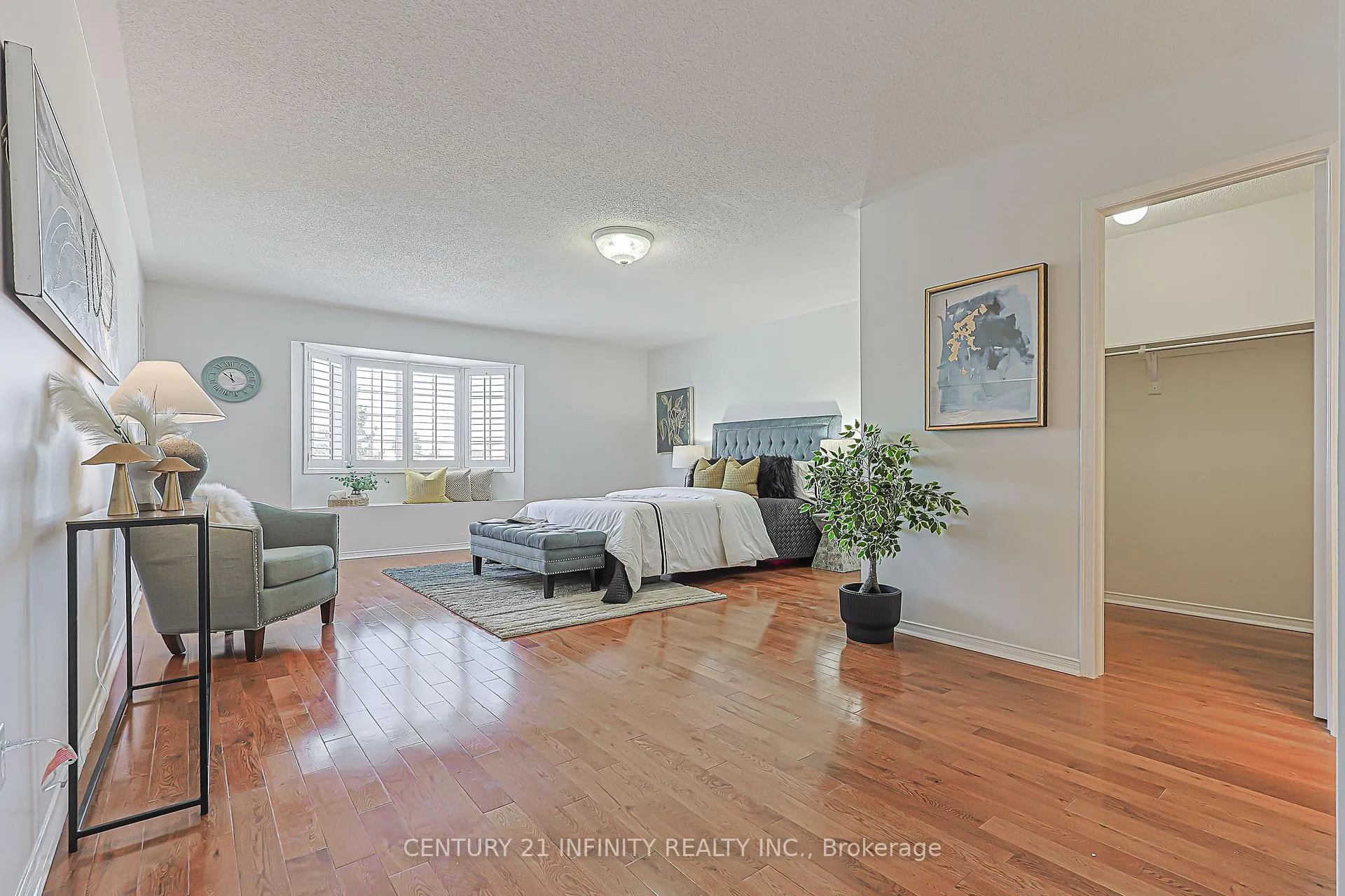 Photo 32 of 31 Gloria Crescent, Whitby, Williamsburg — HOMEH