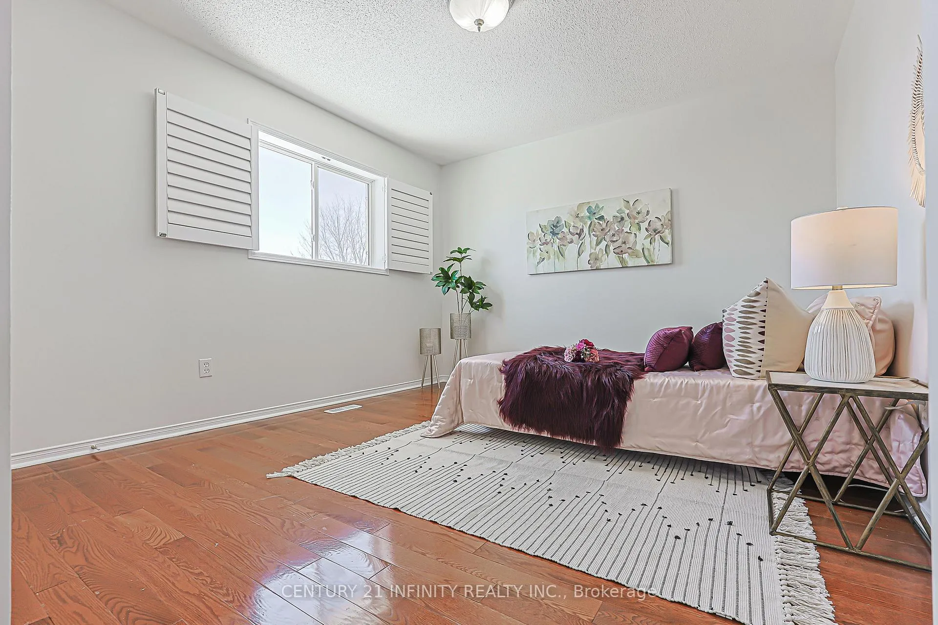 Photo 41 of 31 Gloria Crescent, Whitby, Williamsburg — HOMEH
