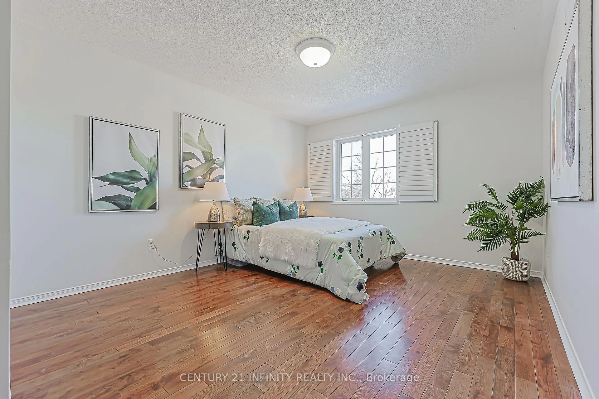 Photo 43 of 31 Gloria Crescent, Whitby, Williamsburg — HOMEH