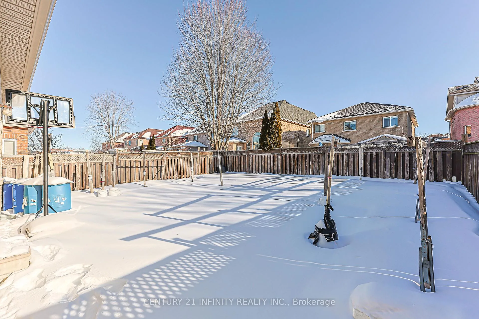 Photo 50 of 31 Gloria Crescent, Whitby, Williamsburg — HOMEH