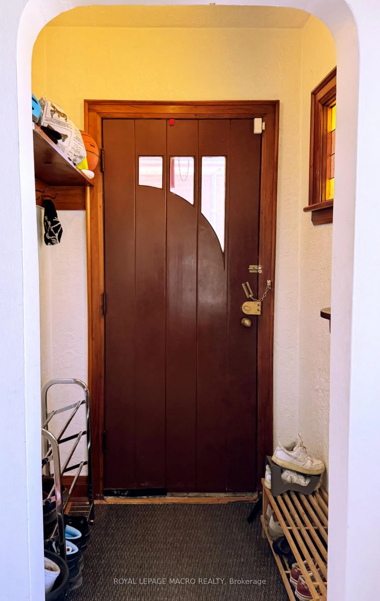 Photo 5 of 57 Paradise Road S, Hamilton, Westdale — HOMEH