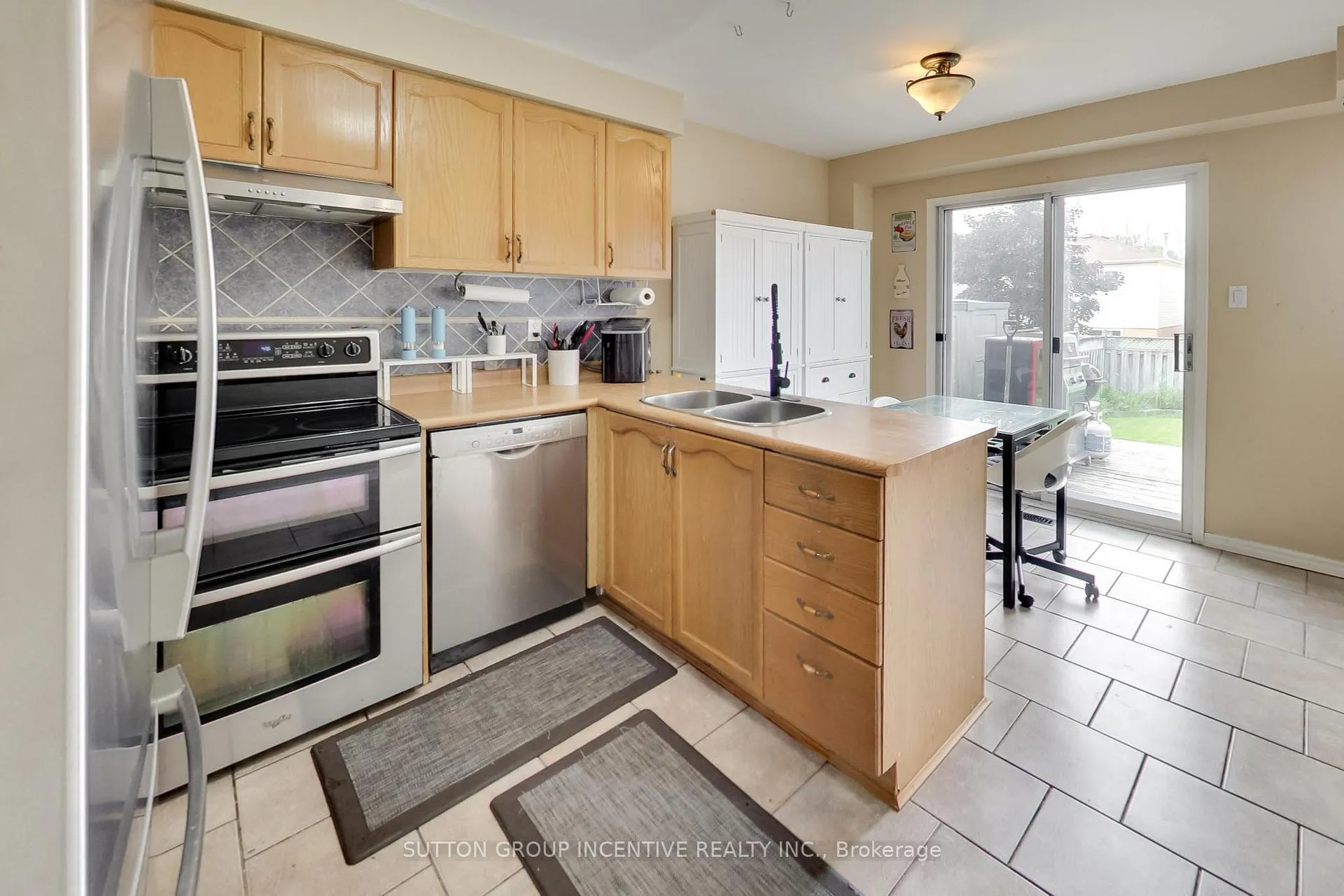 Photo 5 of 1238 Benson Street, Innisfil, Alcona — HOMEH