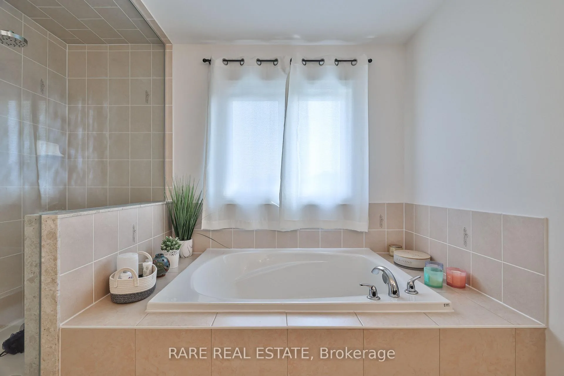 Photo 23 of 405 Thomas Cook Avenue, Vaughan, Patterson — HOMEH