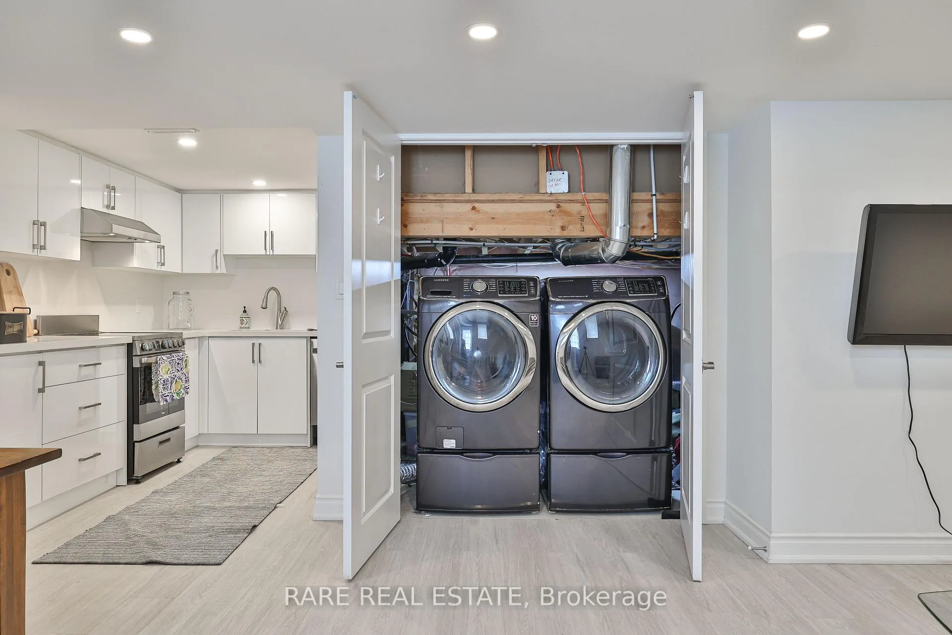 Photo 43 of 405 Thomas Cook Avenue, Vaughan, Patterson — HOMEH