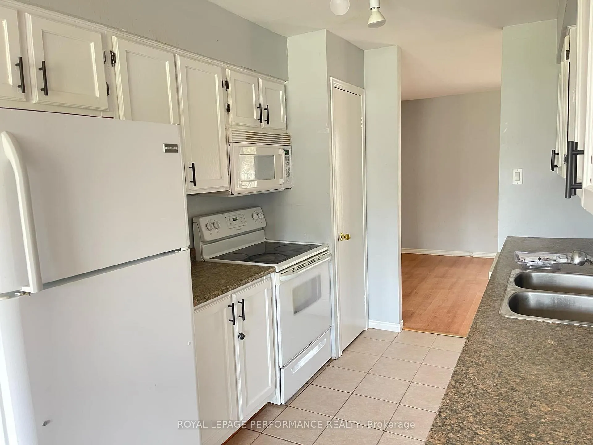 Photo 5 of 2140 Tollgate Road W, Cornwall — HOMEH