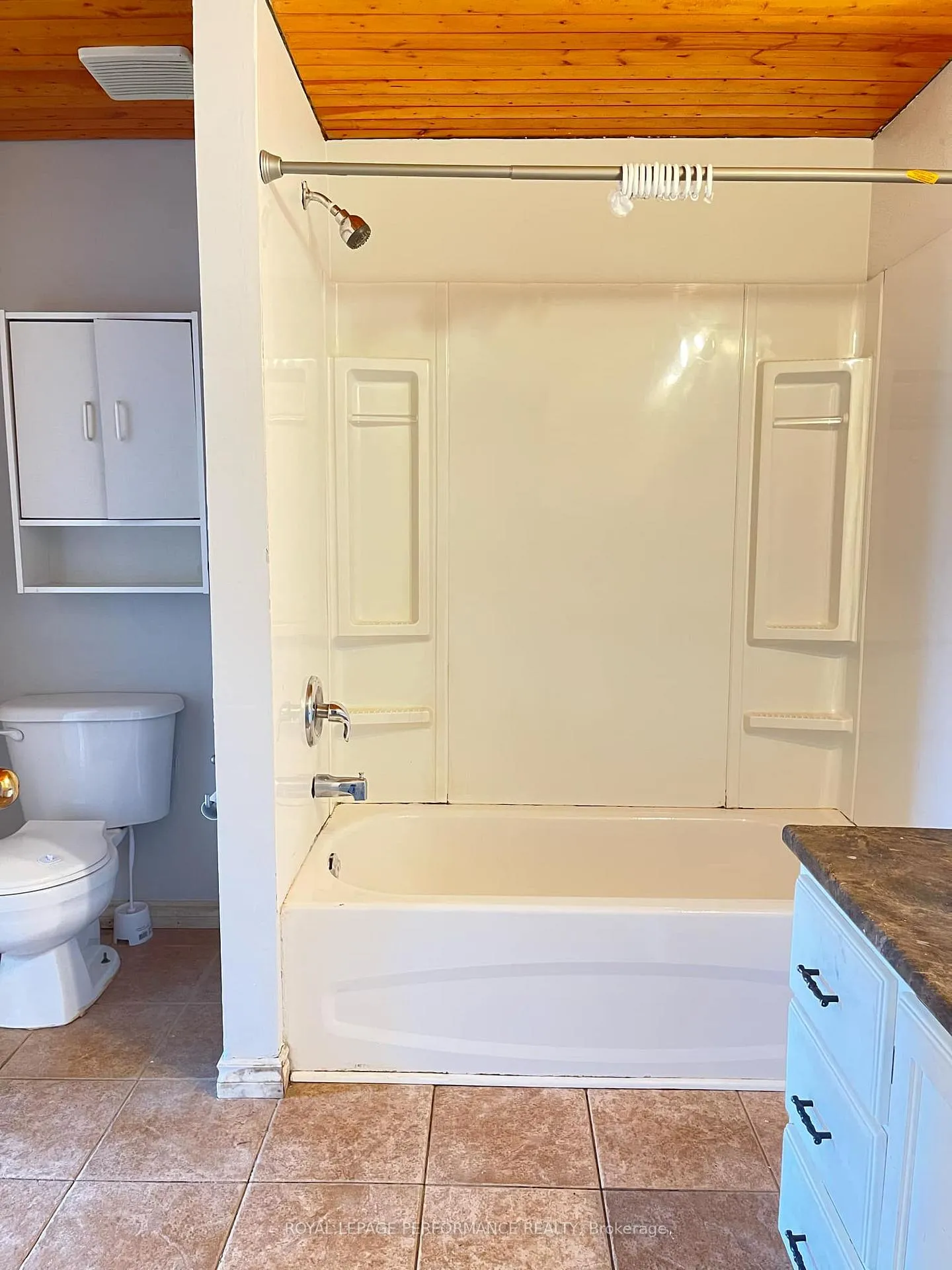 Photo 13 of 2140 Tollgate Road W, Cornwall — HOMEH