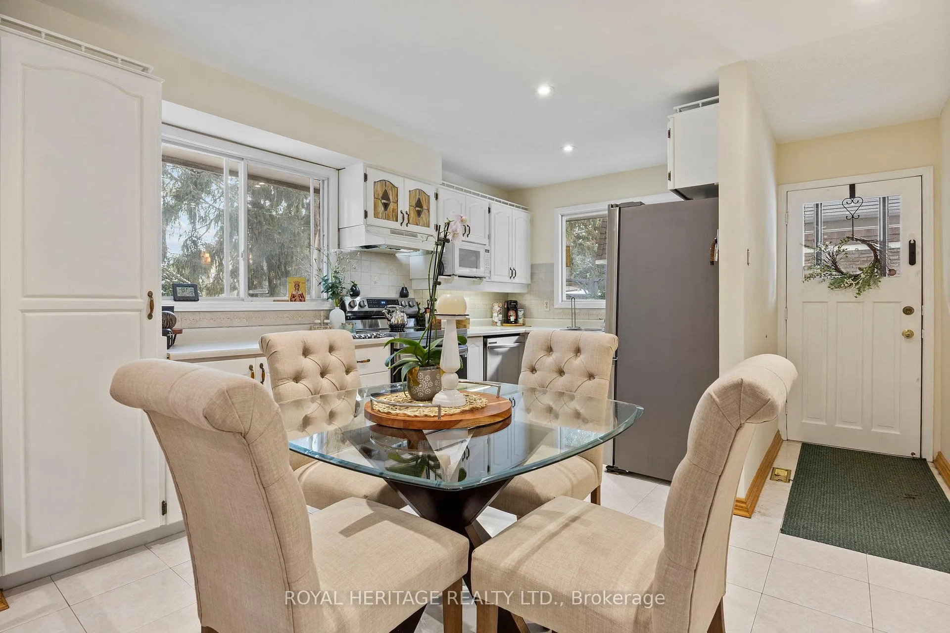 Photo 15 of 1755 Storrington Street, Pickering, Liverpool — HOMEH