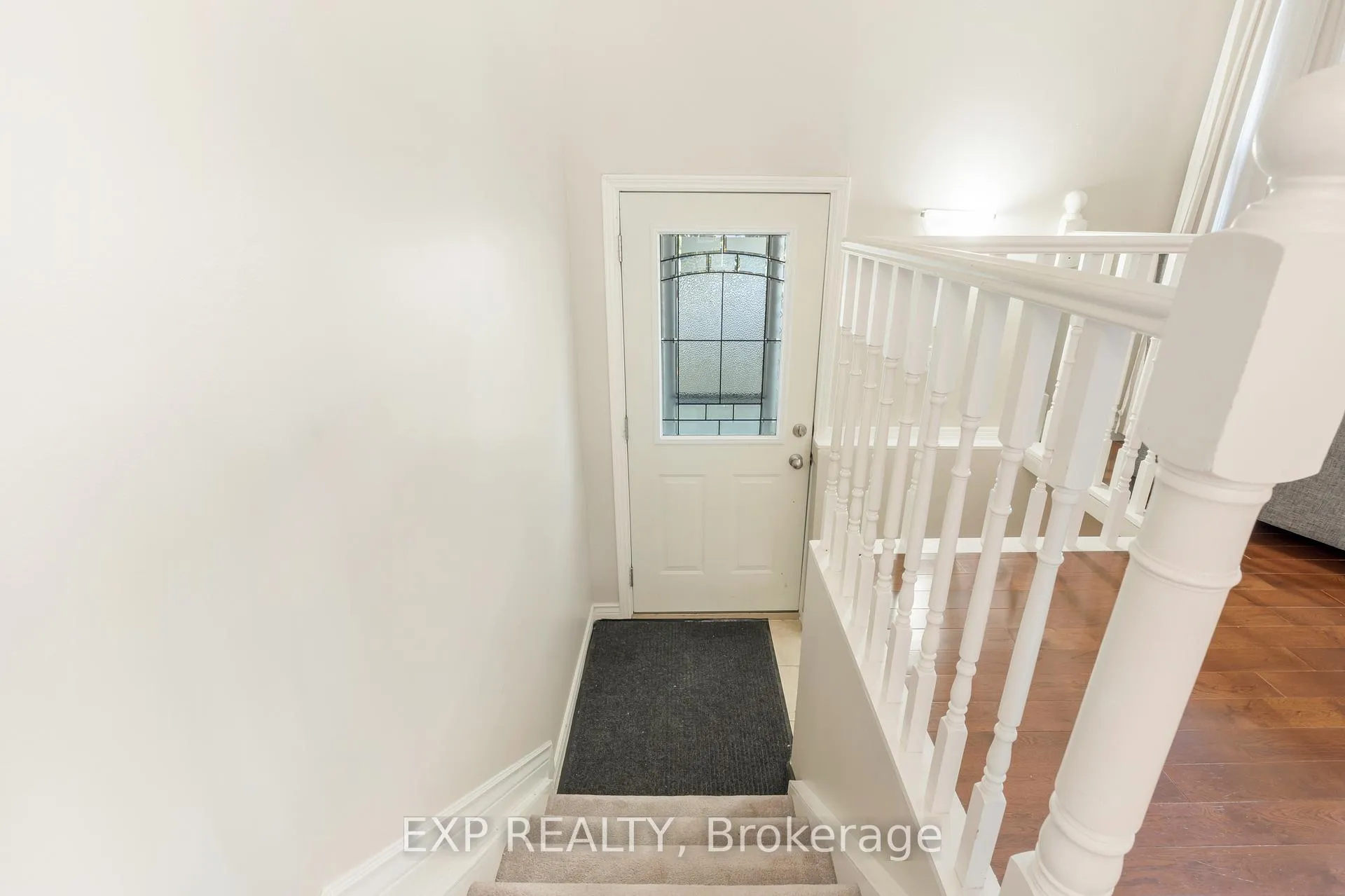 Photo 3 of 88 Rand Street, Hamilton, Stoney Creek Mountain — HOMEH