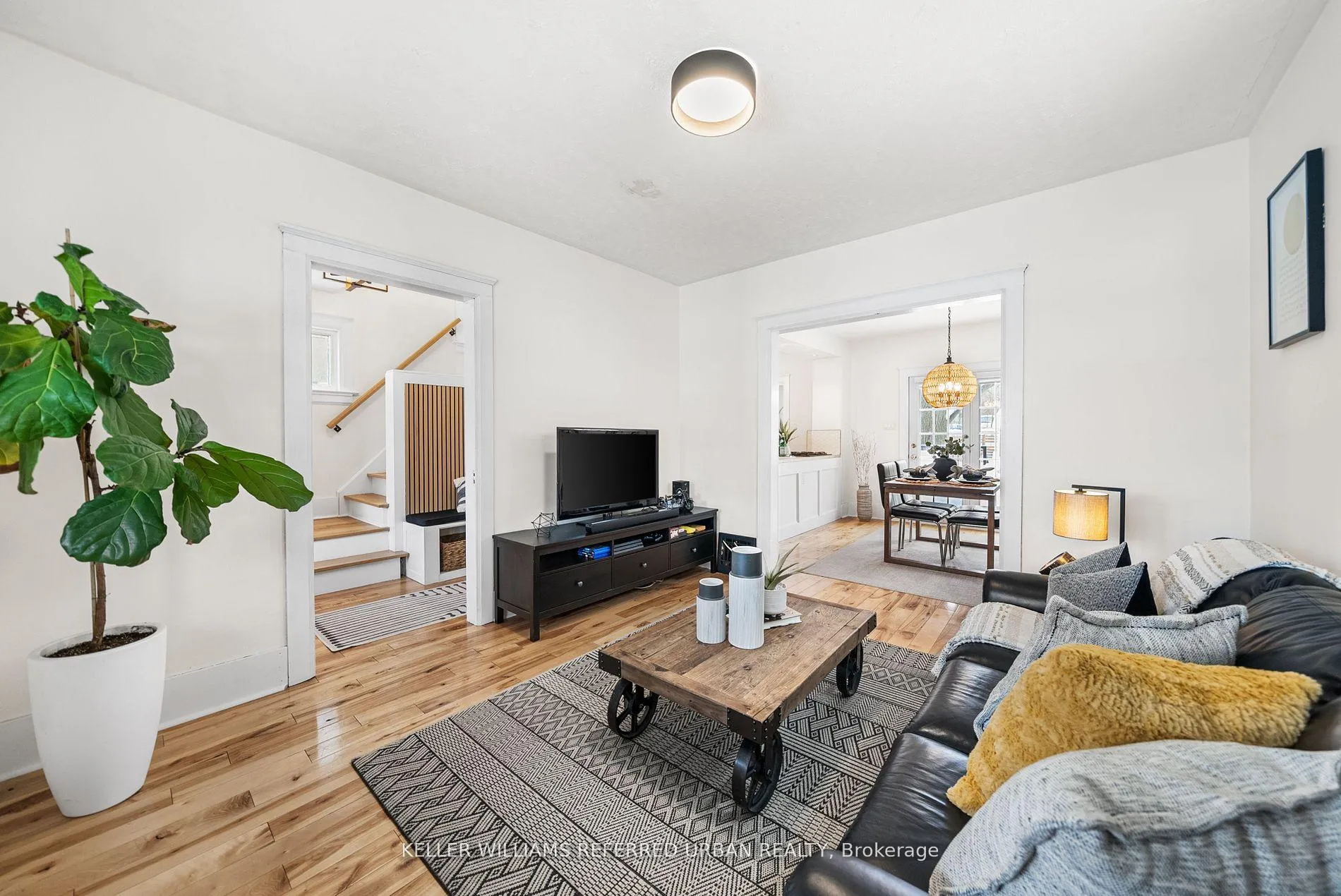 Photo 4 of 21 Major Street, Kitchener, Mount Hope Huron Park — HOMEH