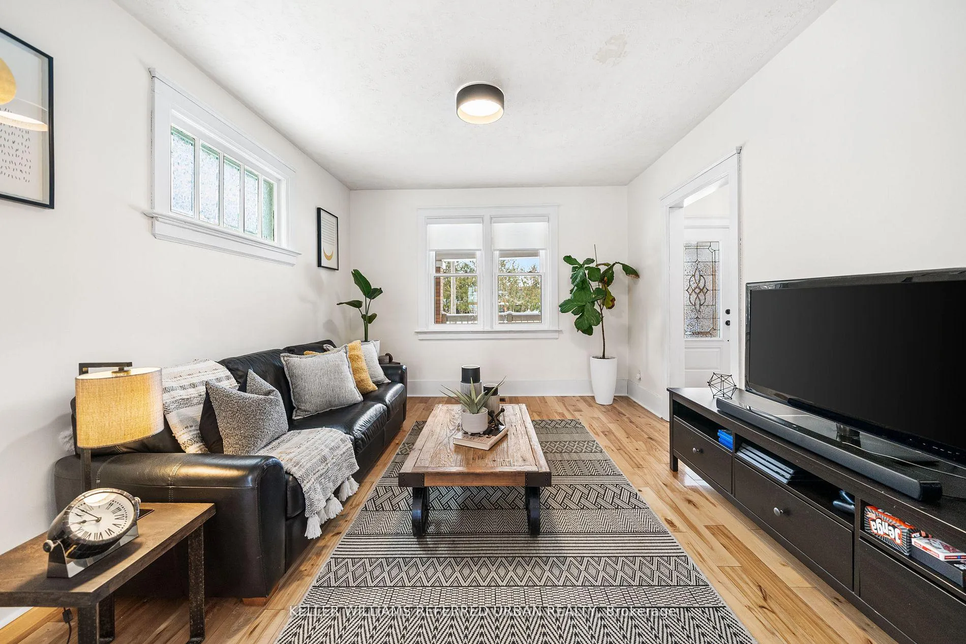 Photo 5 of 21 Major Street, Kitchener, Mount Hope Huron Park — HOMEH
