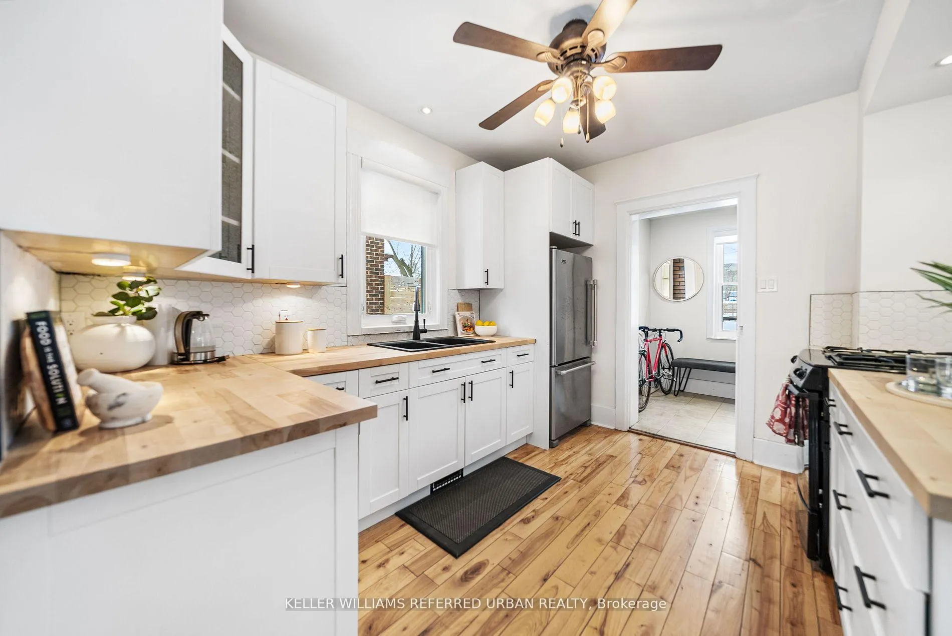 Photo 15 of 21 Major Street, Kitchener, Mount Hope Huron Park — HOMEH