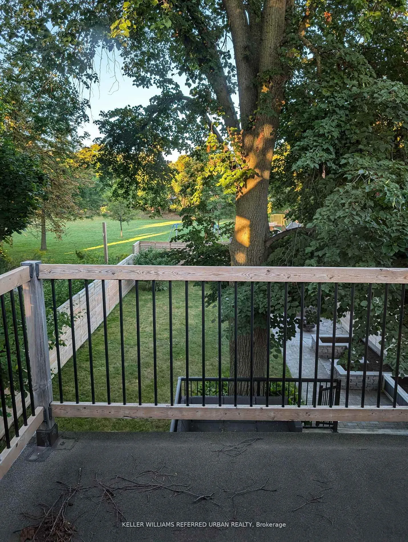 Photo 33 of 21 Major Street, Kitchener, Mount Hope Huron Park — HOMEH