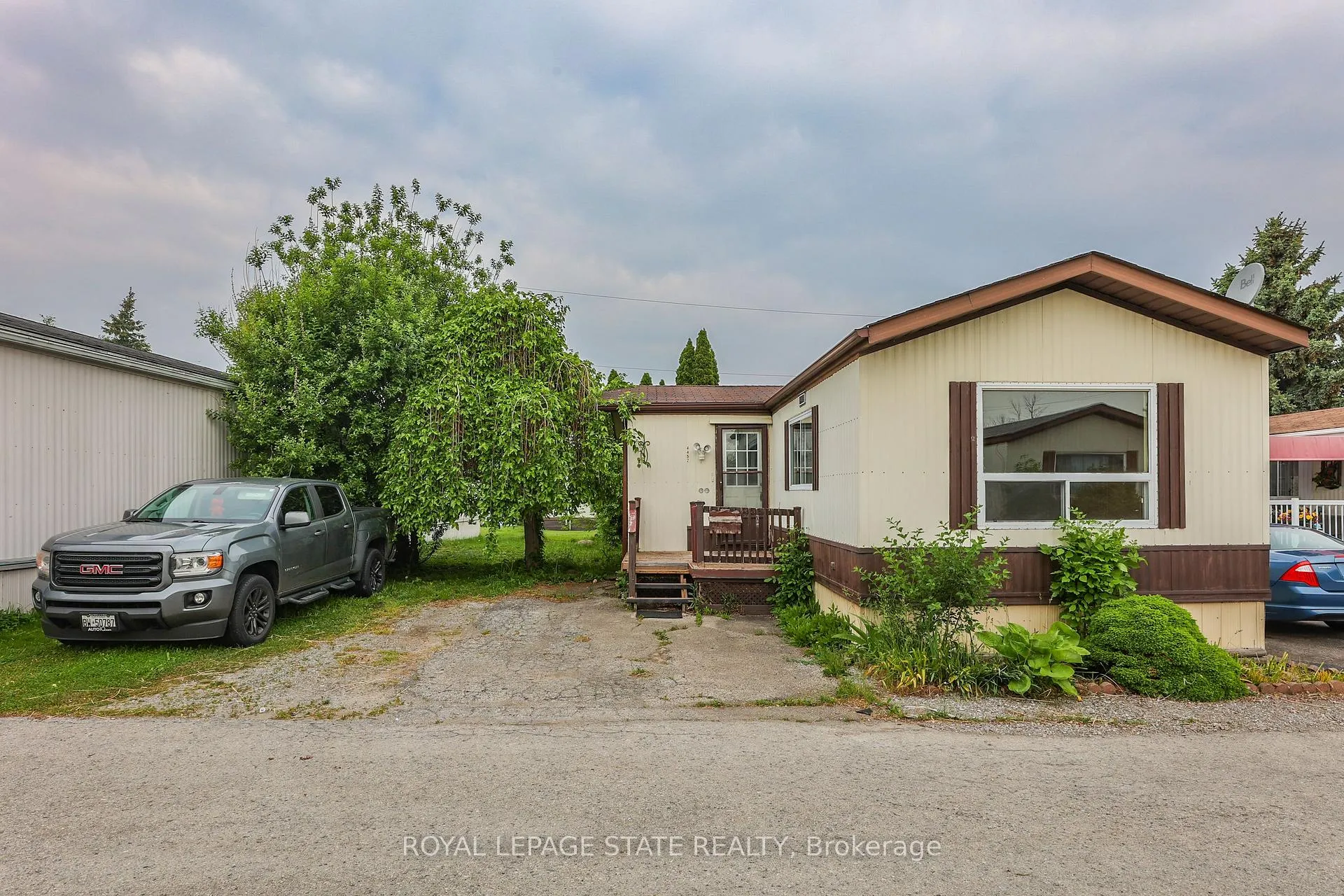 Photo 2 of 4452 Jonathan Lane, Lincoln, Beamsville — HOMEH