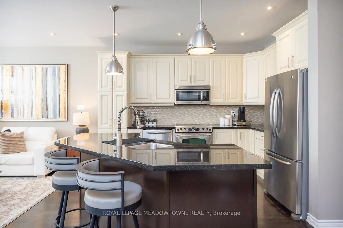 Photo 6 of Unit 20, 485 Pringle Avenue, Milton, Scott — HOMEH
