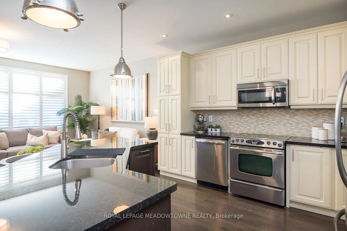 Photo 7 of Unit 20, 485 Pringle Avenue, Milton, Scott — HOMEH