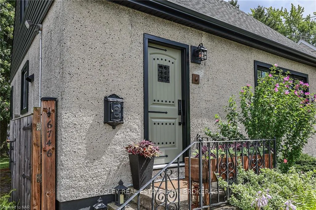 Photo 2 of 6746 Waters Avenue, Niagara Falls, Arad/Fallsview — HOMEH