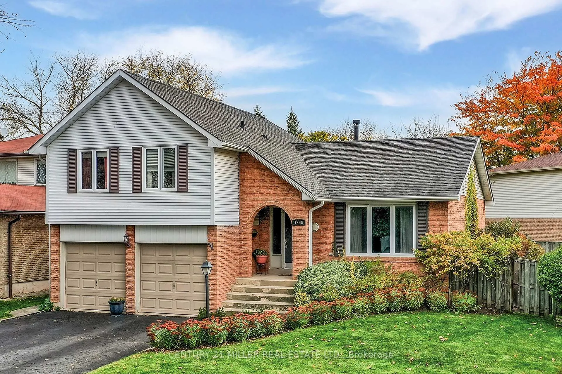 Photo 1 of 1296 Griffith Place, Oakville, Falgarwood — HOMEH