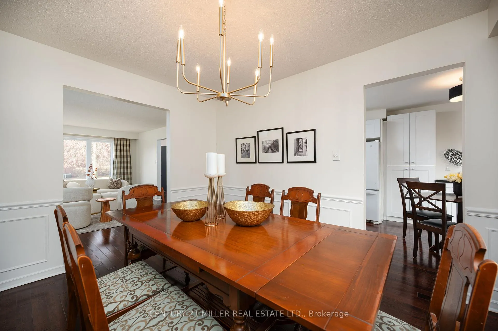 Photo 10 of 1296 Griffith Place, Oakville, Falgarwood — HOMEH